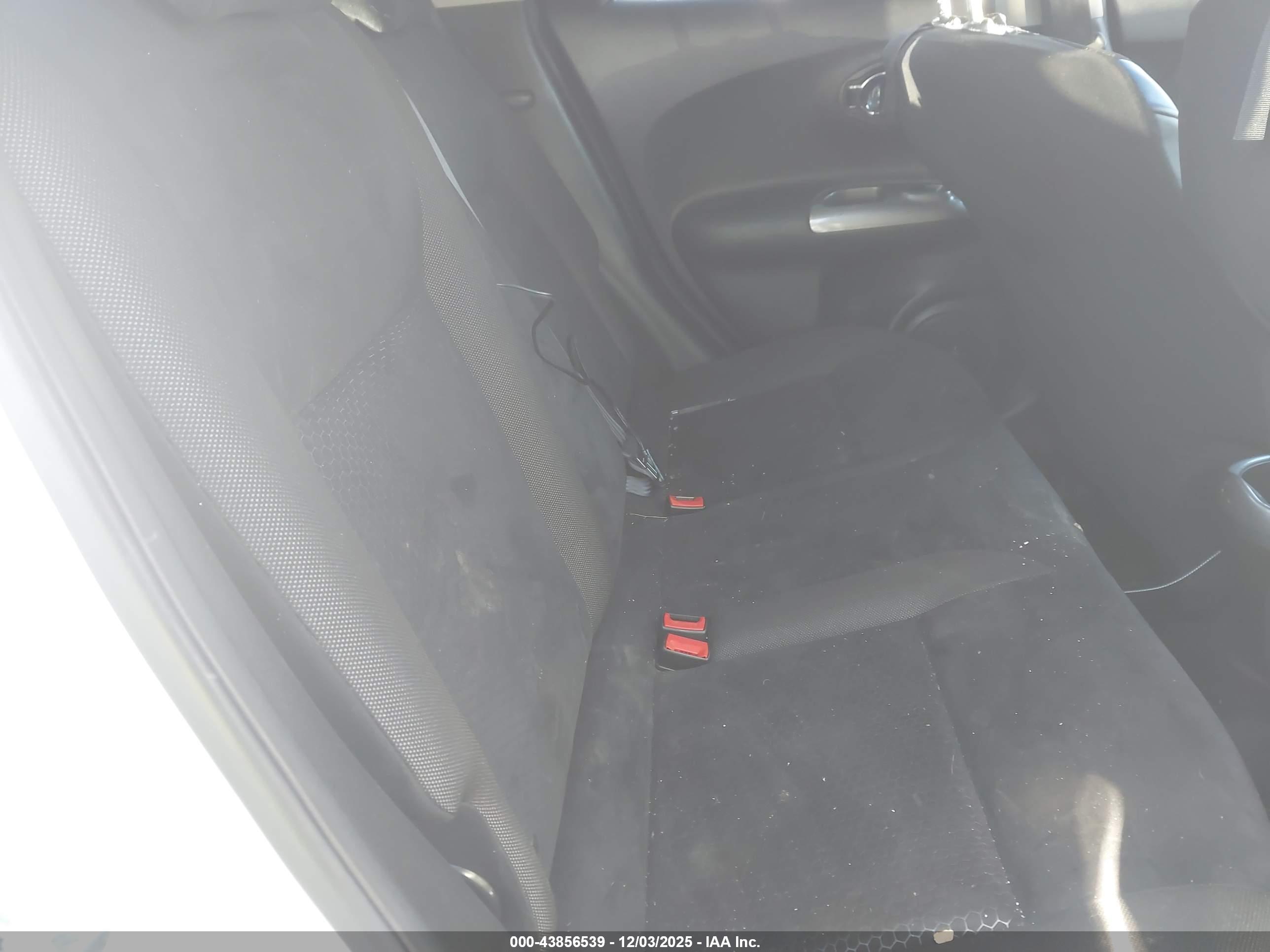 NISSAN JUKE image 8