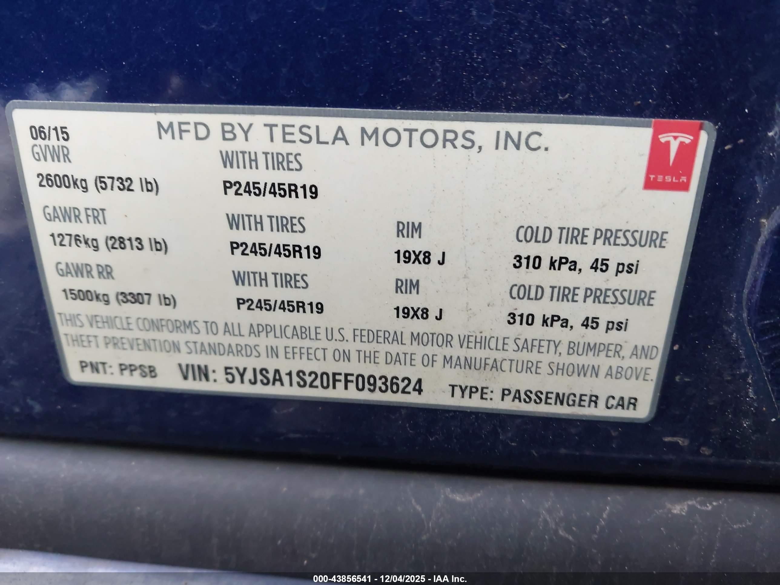 TESLA MODEL image 9
