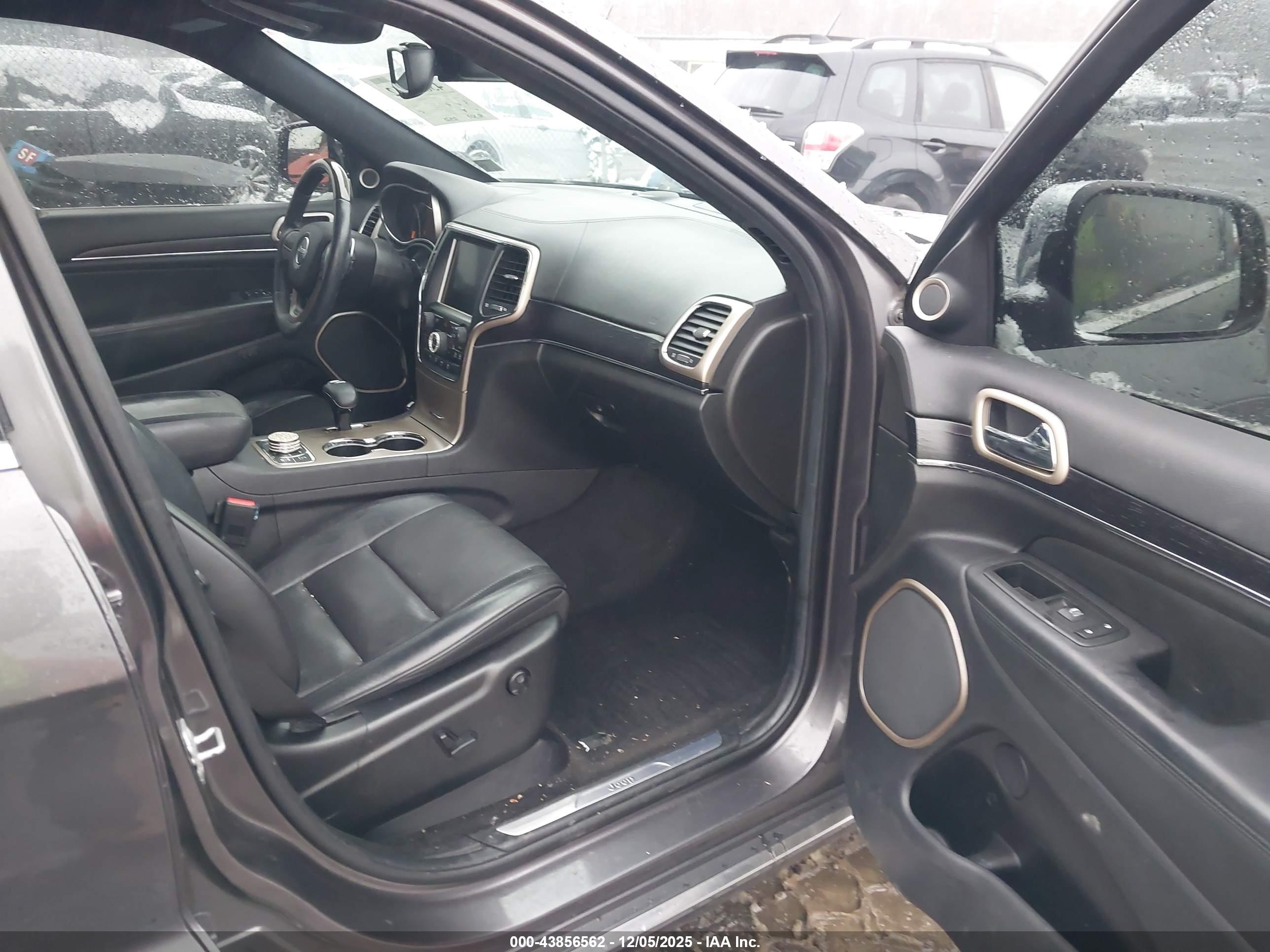 JEEP GRAND image 5