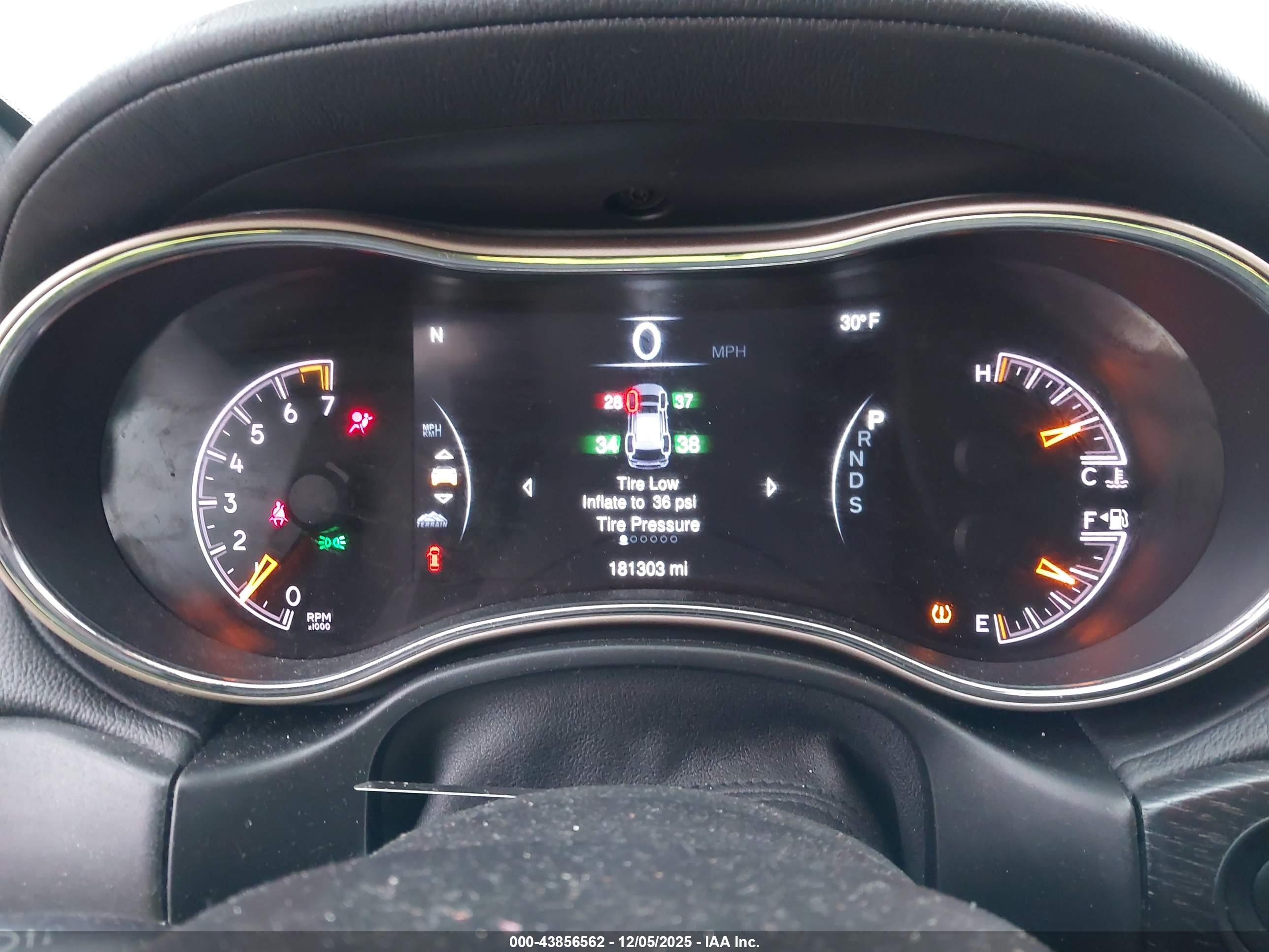 JEEP GRAND image 7
