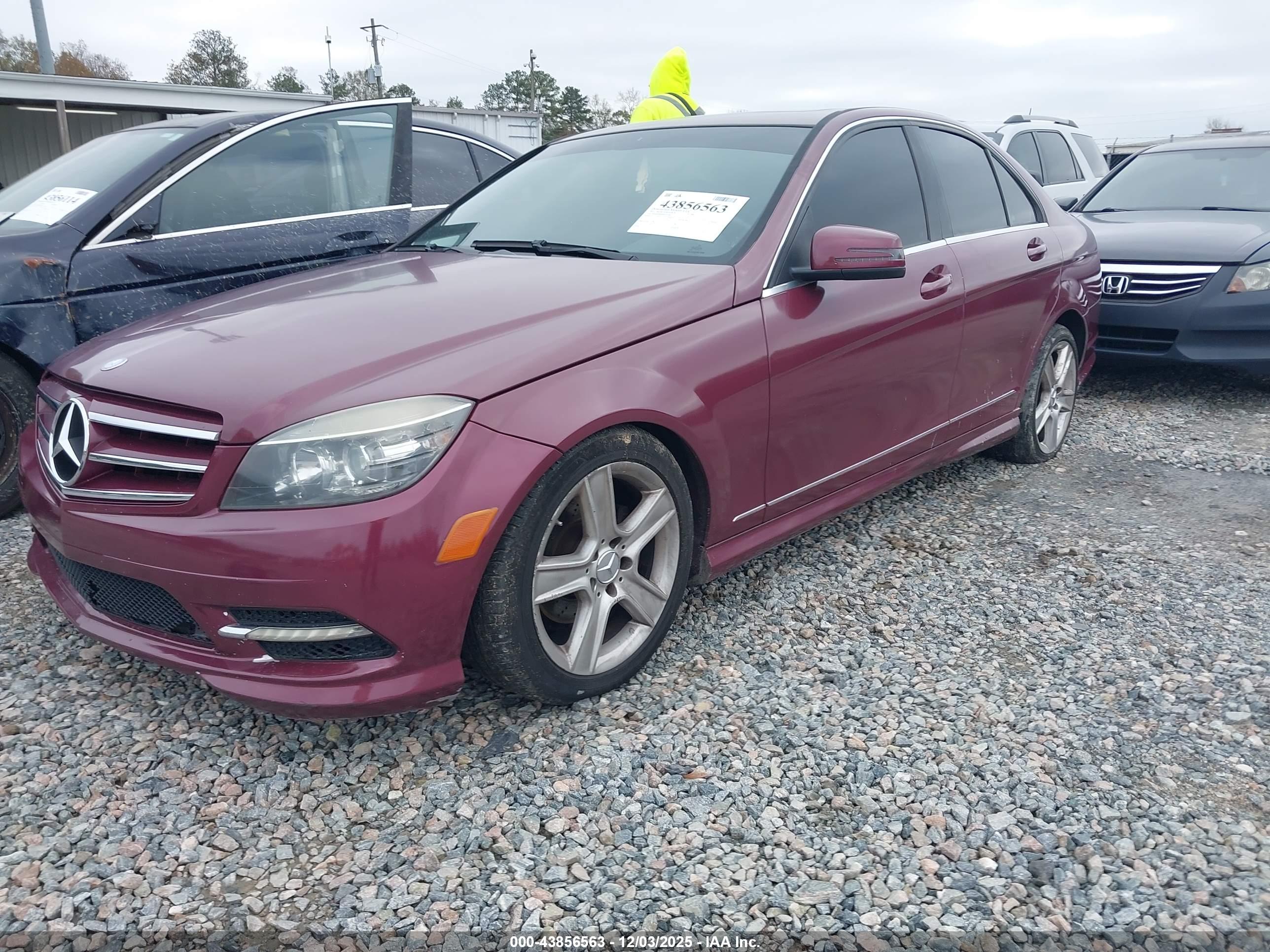 MERCEDES-BENZ C image 2