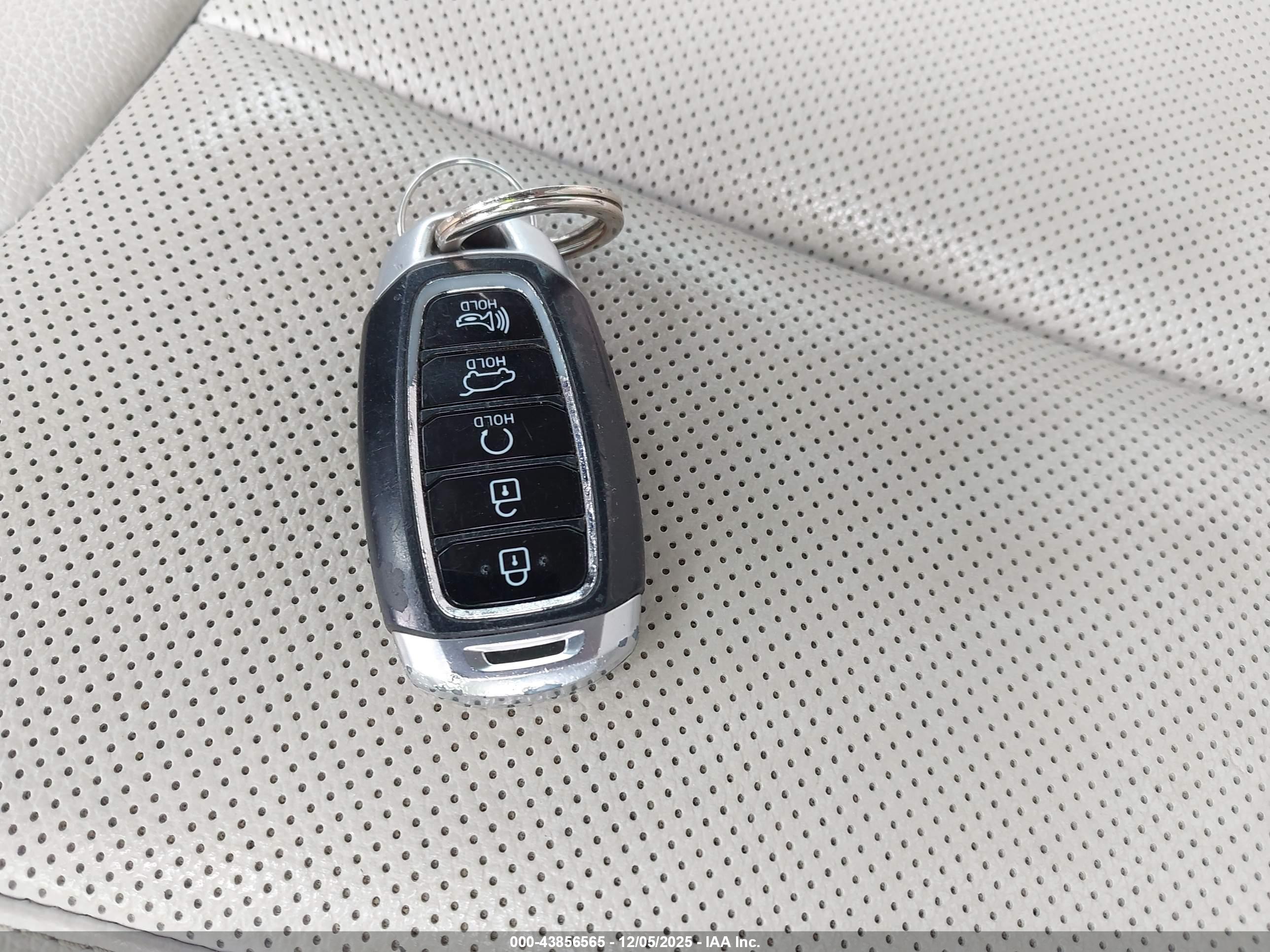HYUNDAI PALISADE image 11
