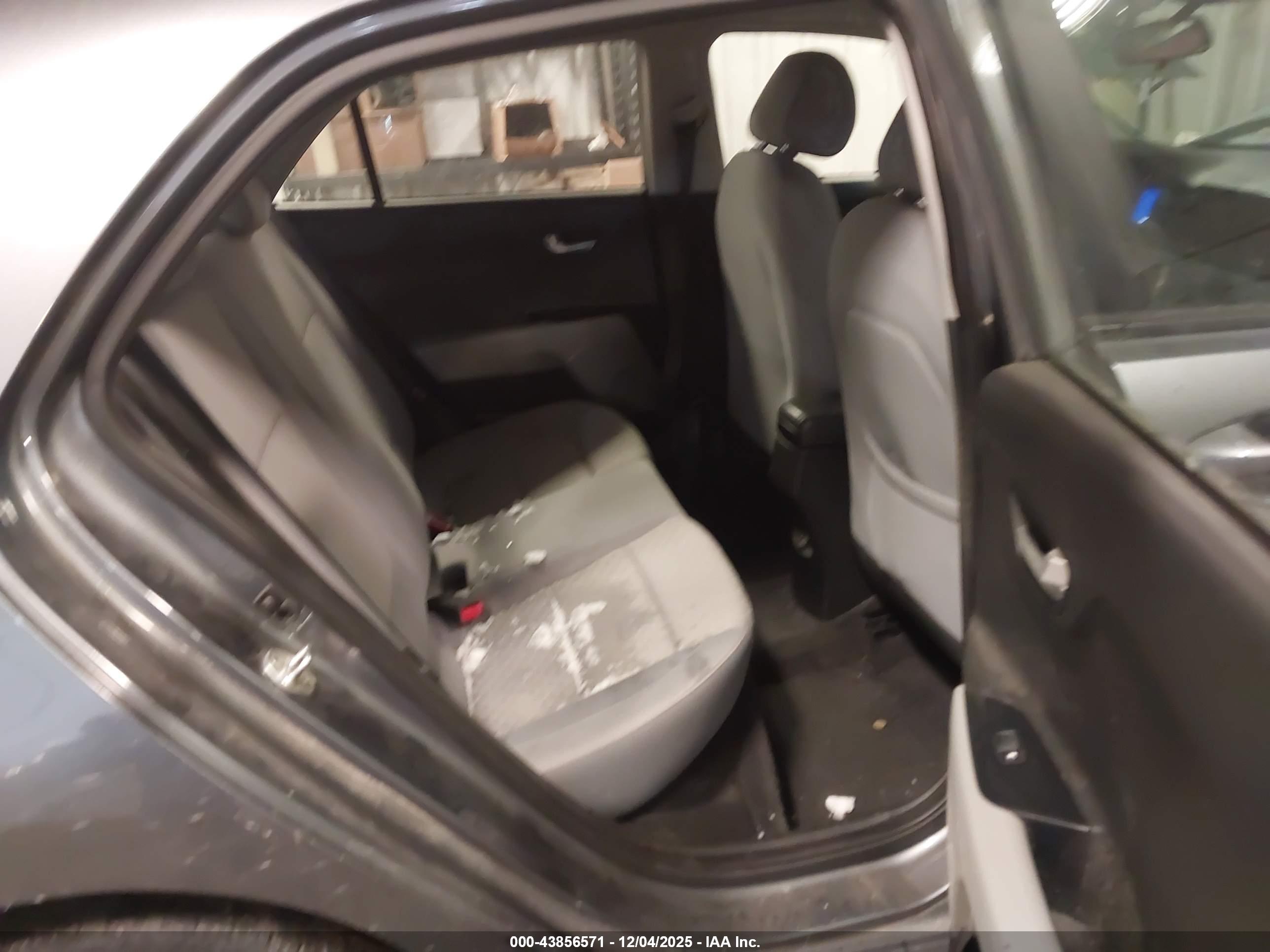 KIA RIO image 8
