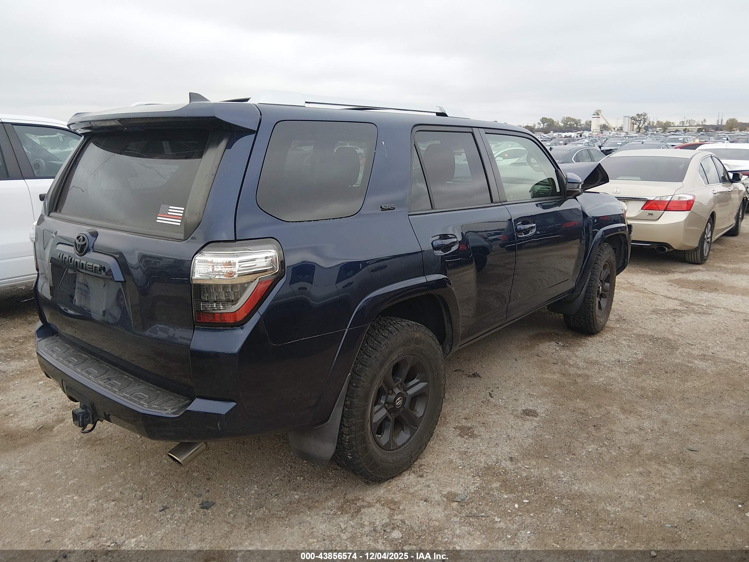 TOYOTA 4RUNNER image 4