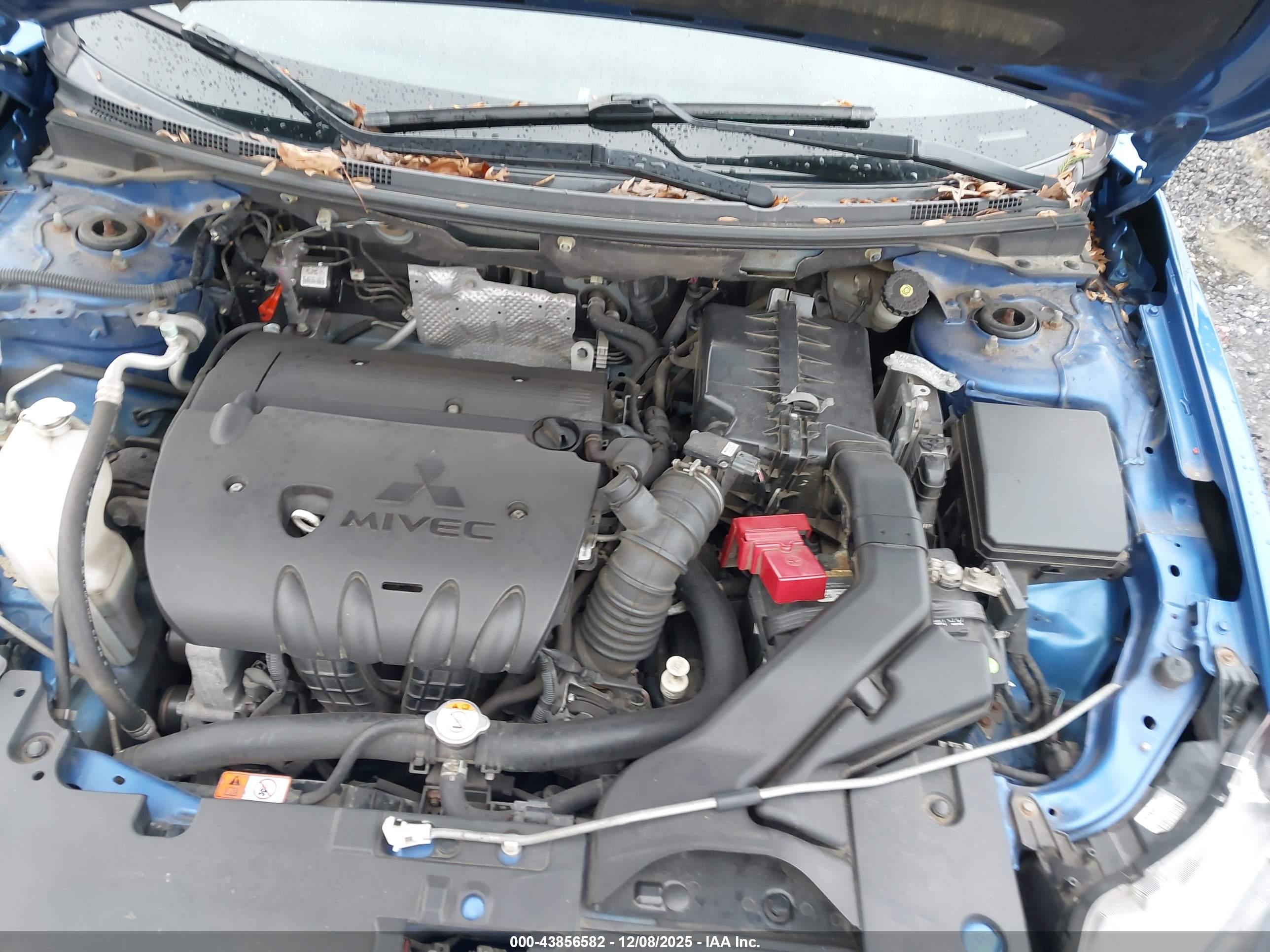 MITSUBISHI LANCER image 10