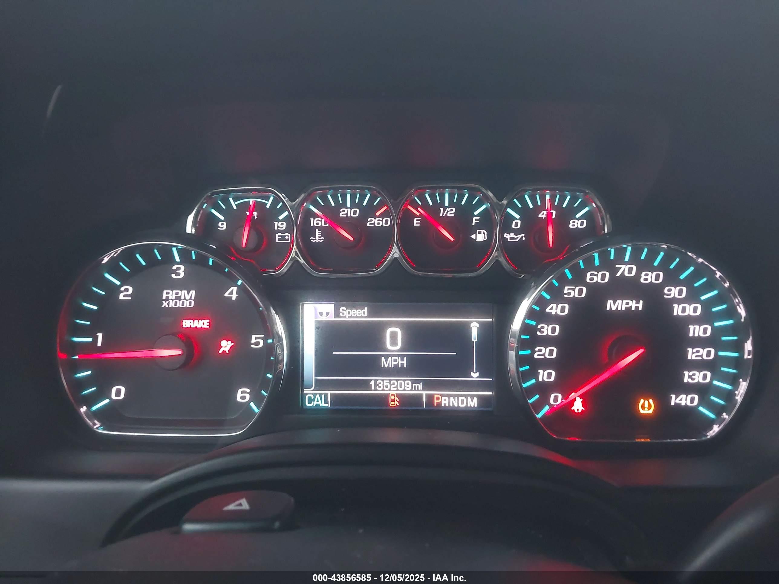 CHEVROLET TAHOE image 7