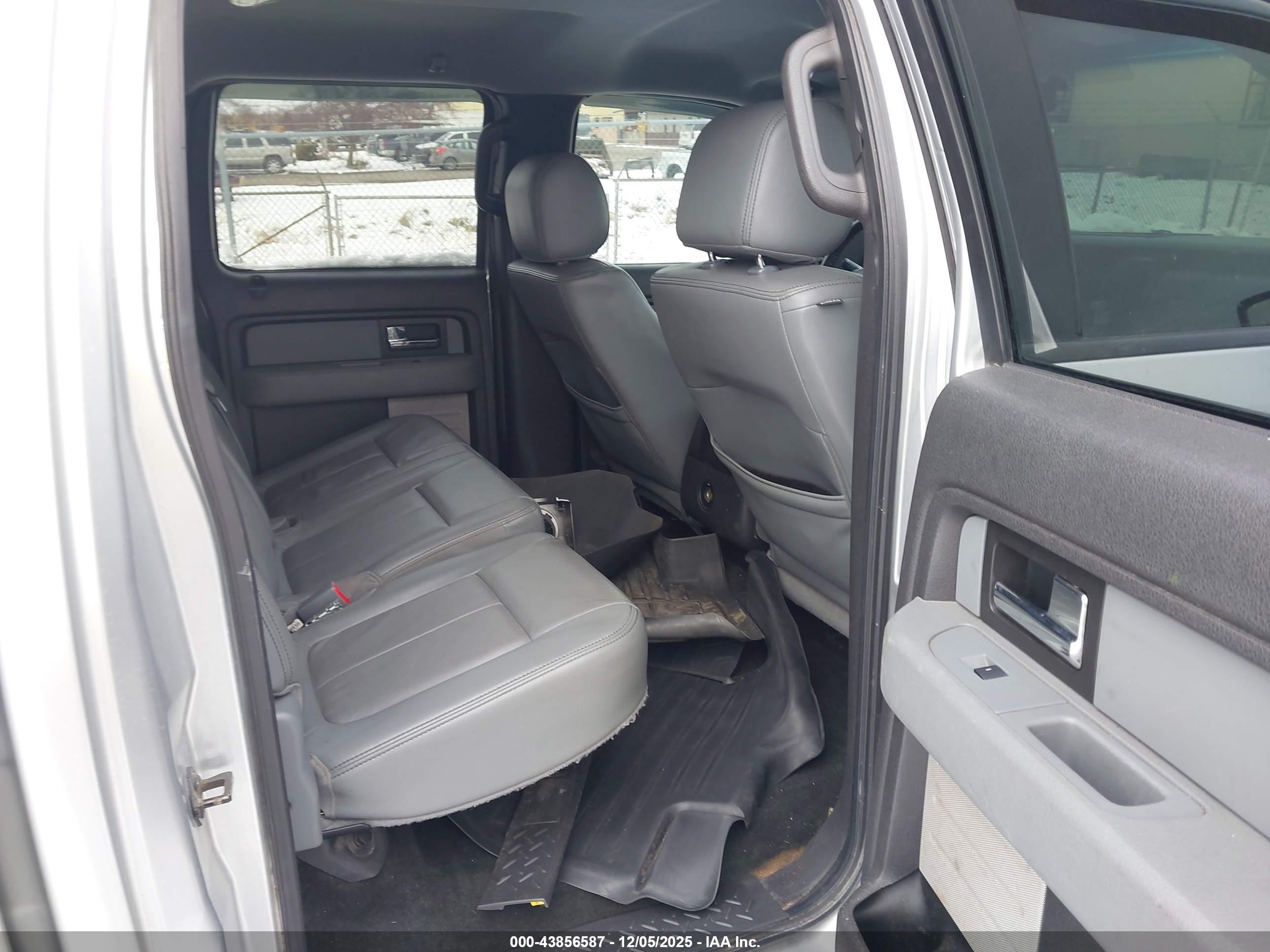 FORD F-150 image 8