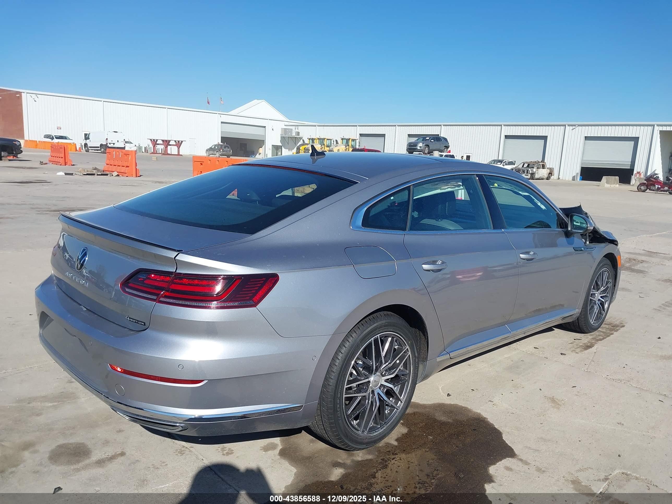 VOLKSWAGEN ARTEON image 4