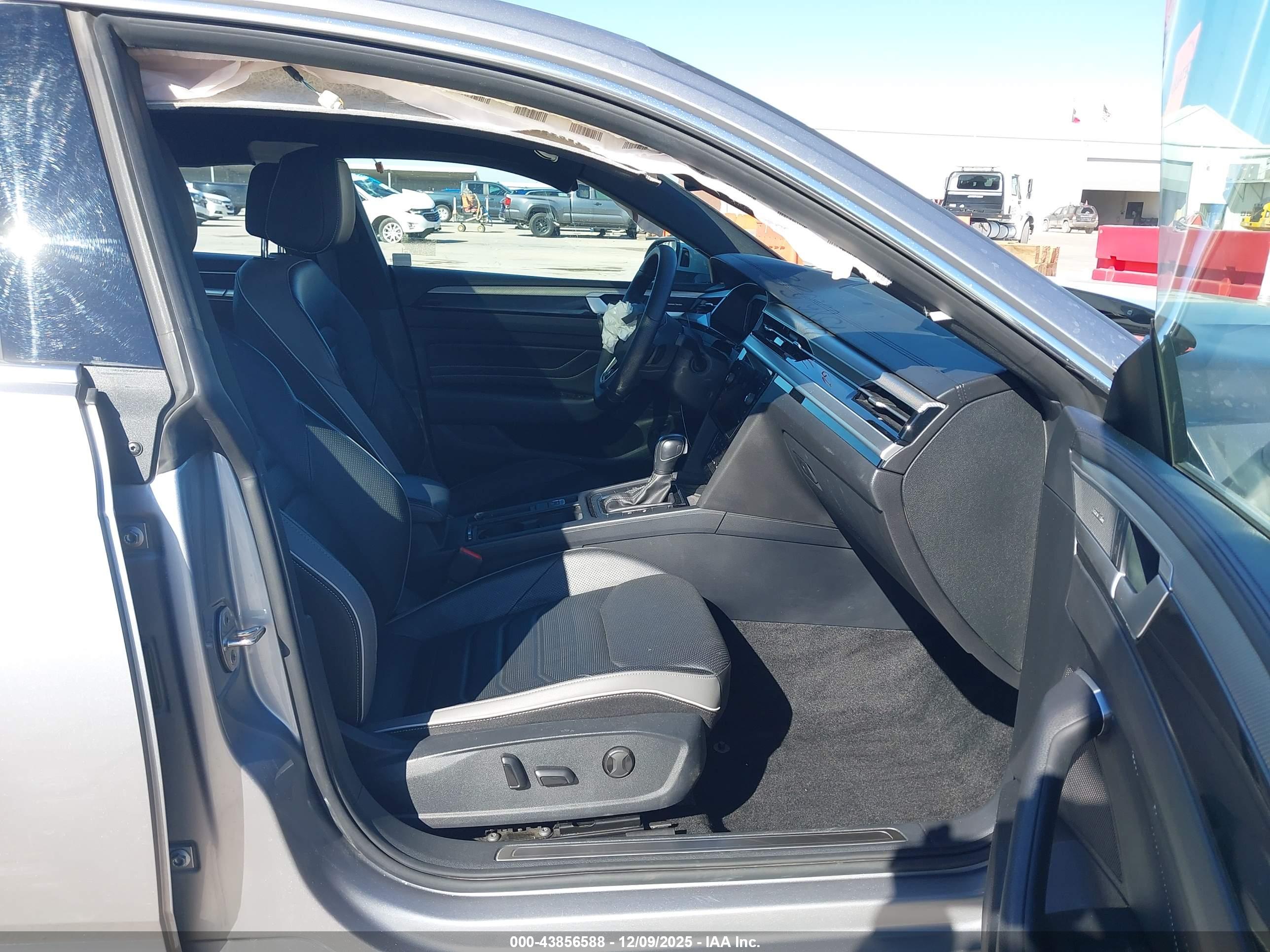 VOLKSWAGEN ARTEON image 5