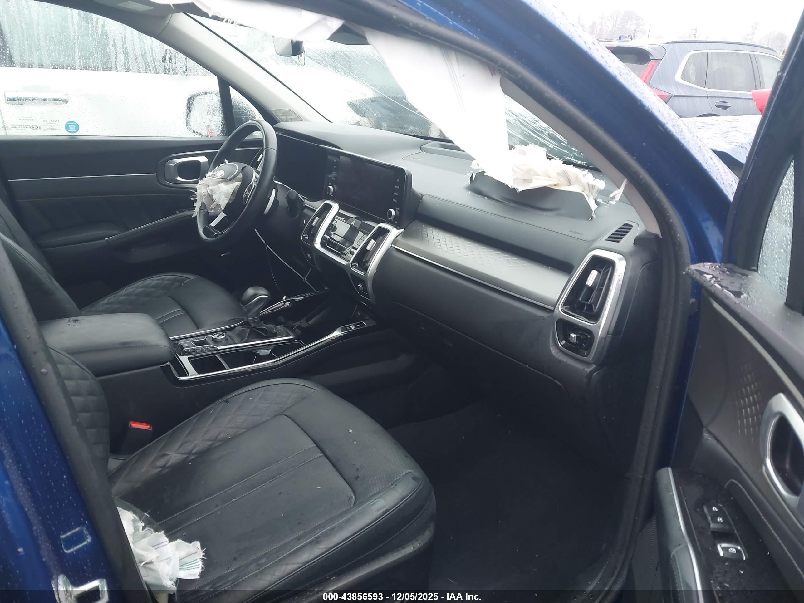 KIA SORENTO image 5