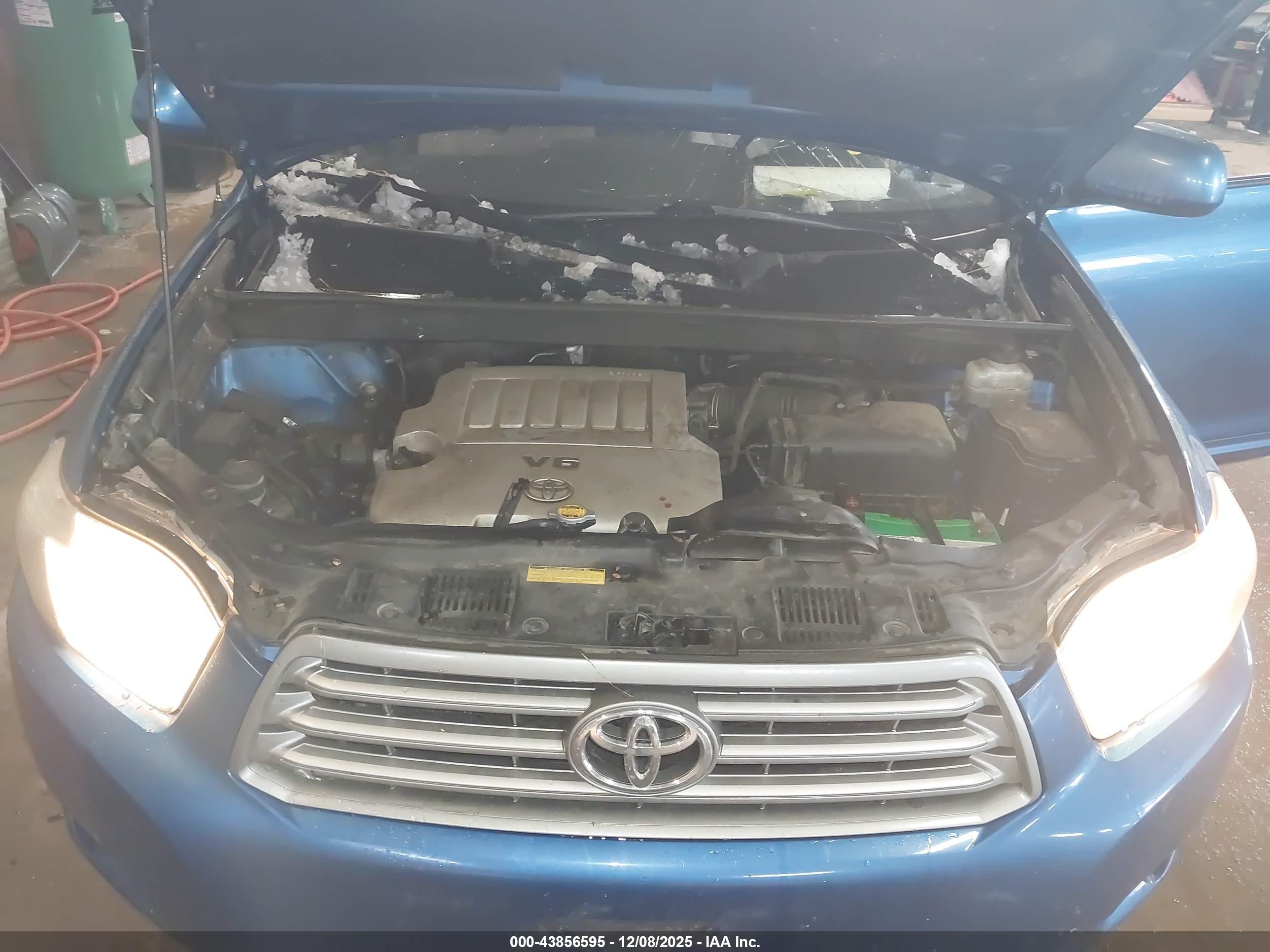 TOYOTA HIGHLANDER image 10