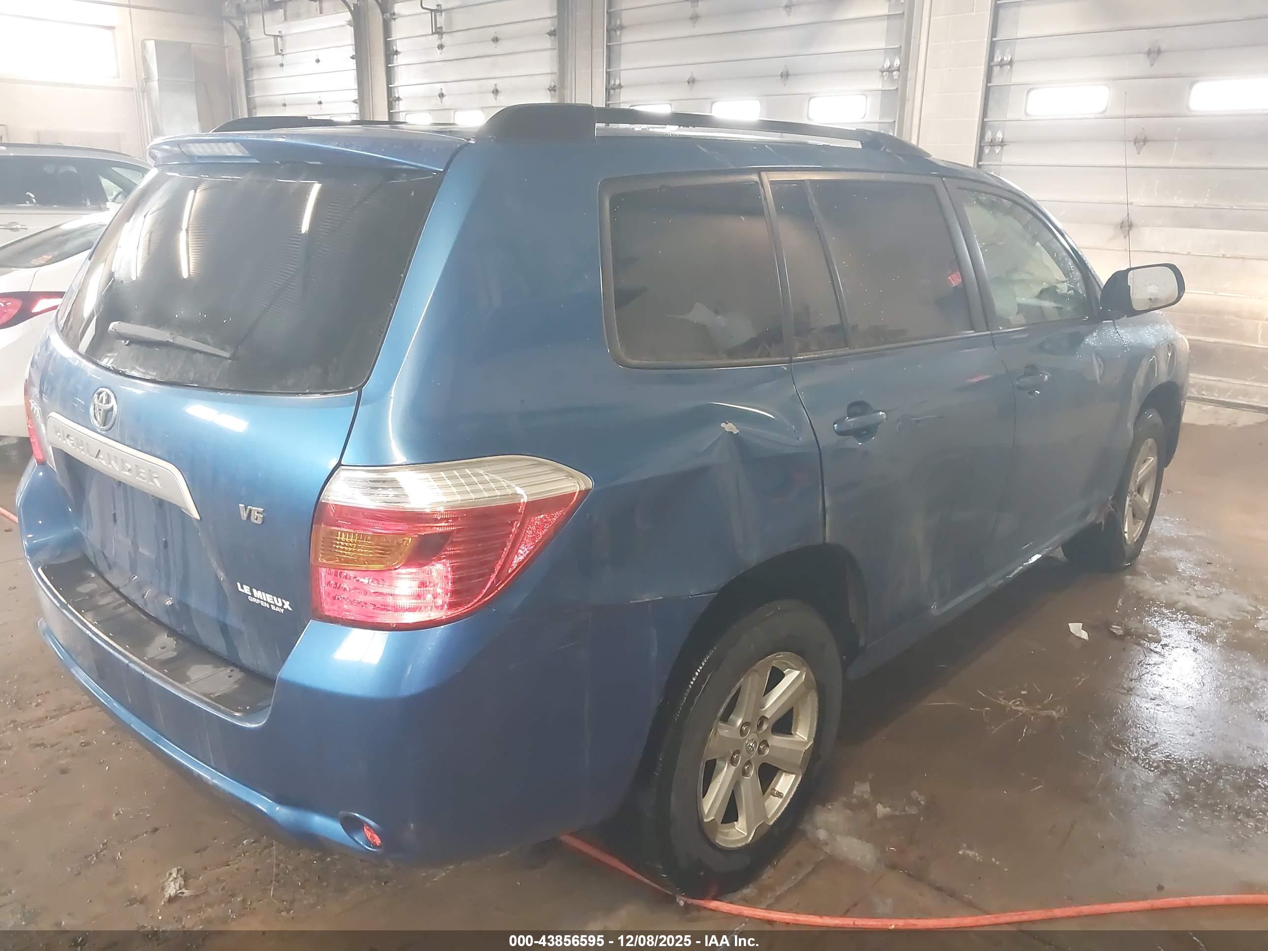 TOYOTA HIGHLANDER image 4