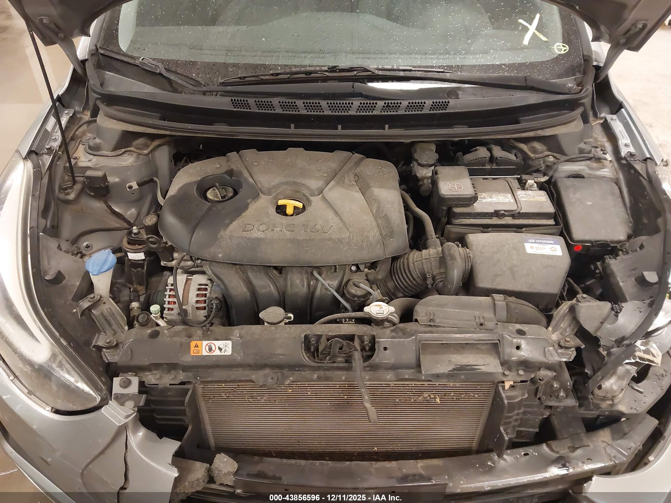 HYUNDAI ELANTRA image 10