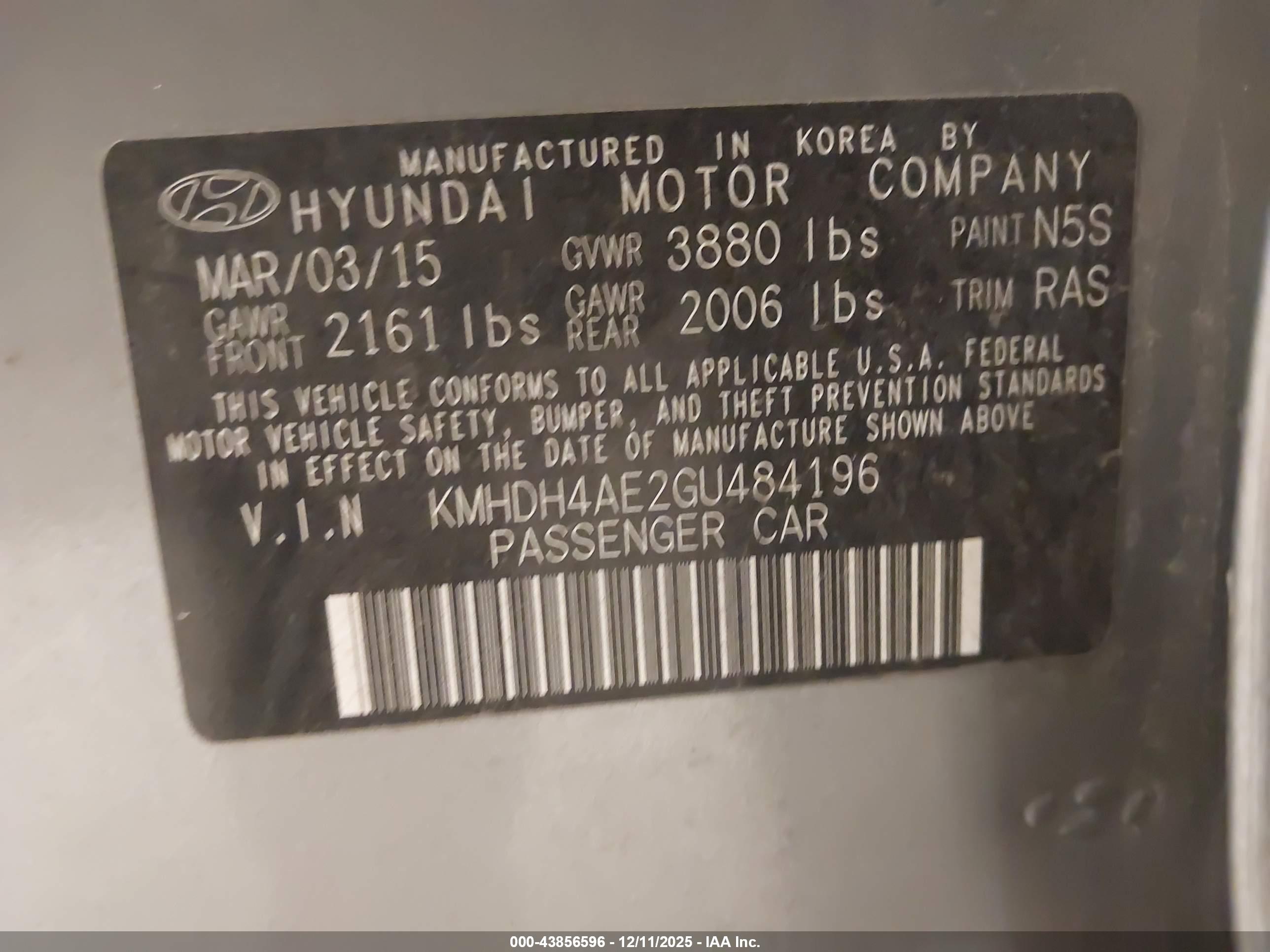 HYUNDAI ELANTRA image 9