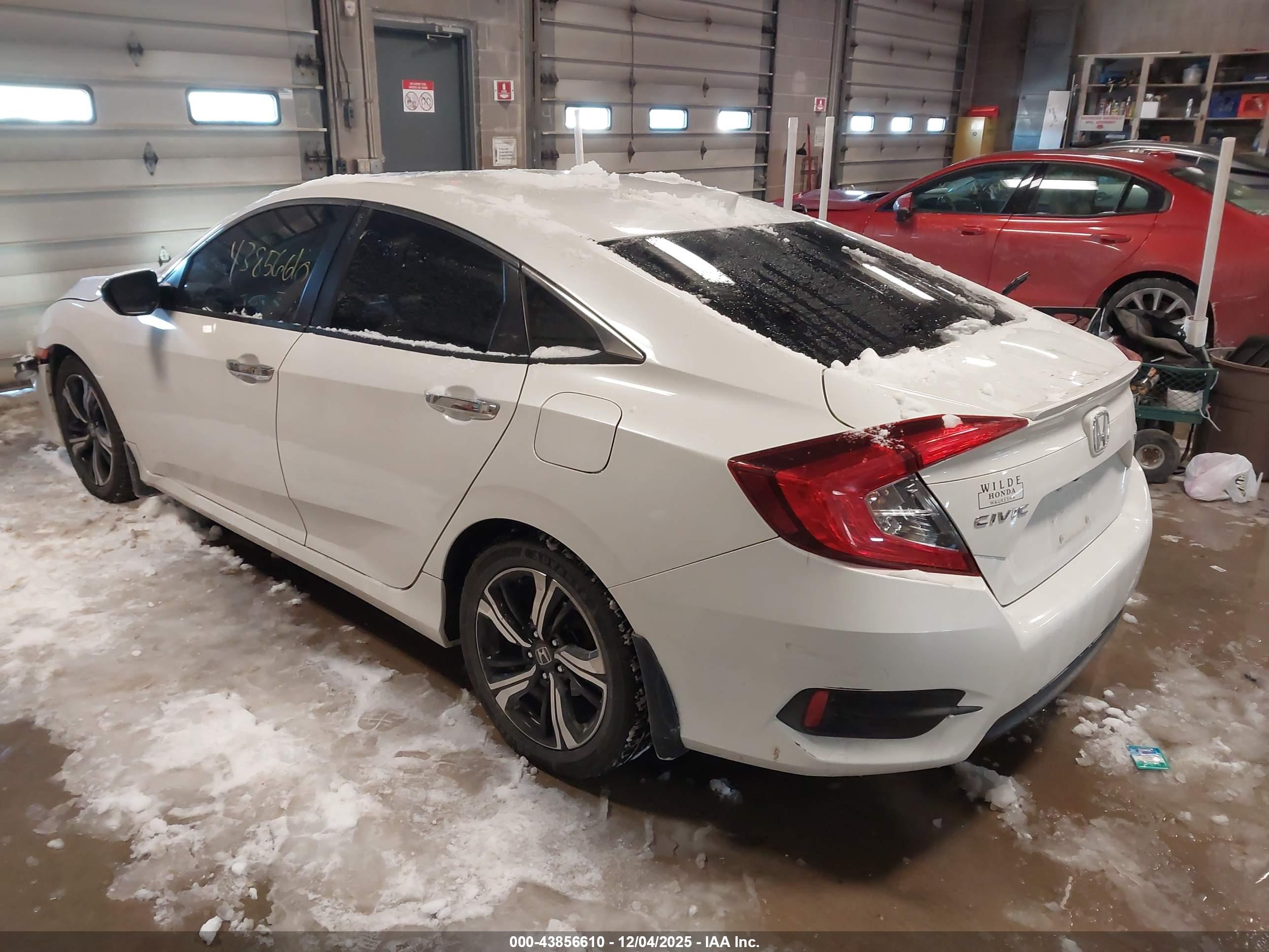 HONDA CIVIC image 3