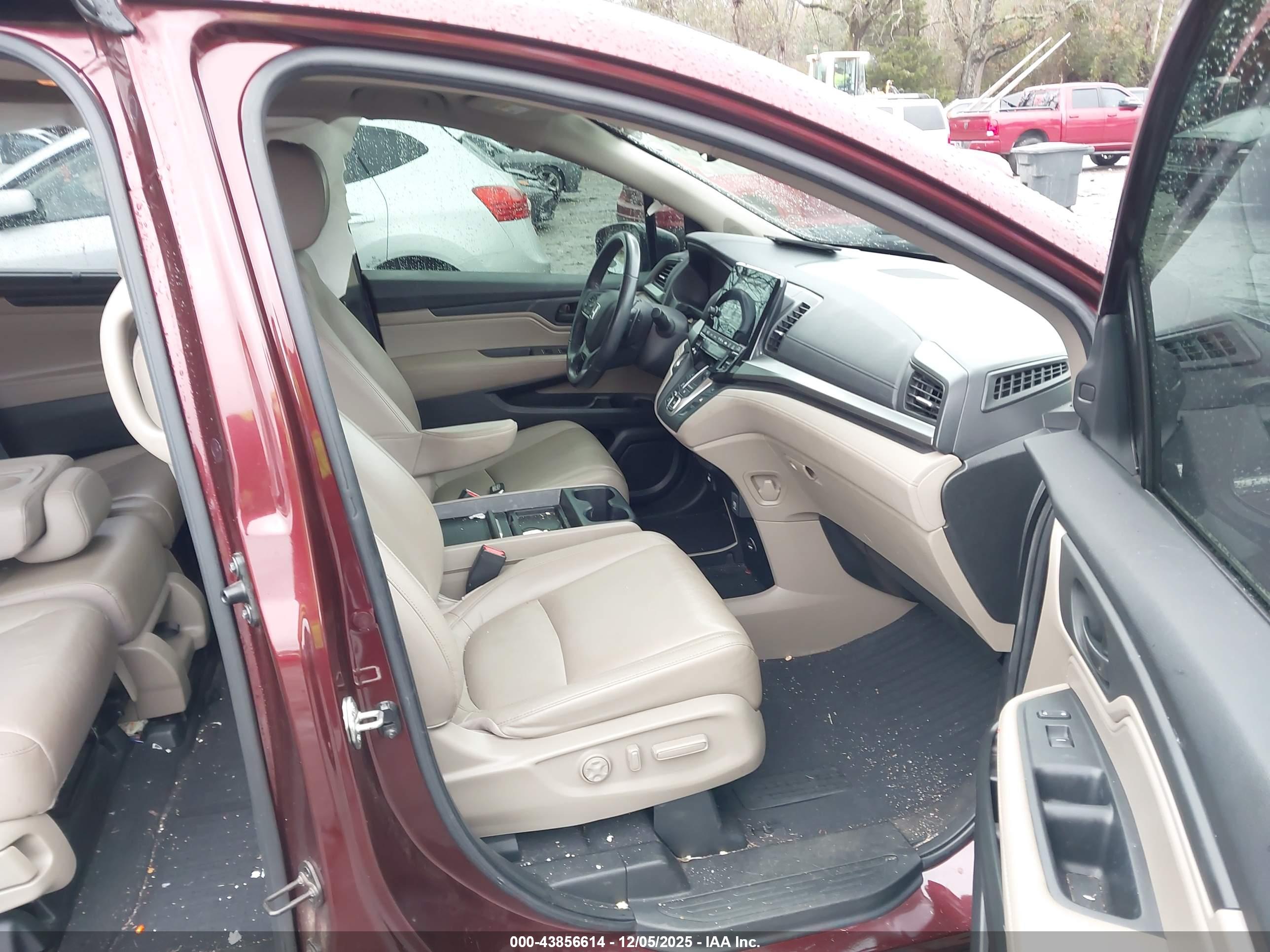 HONDA ODYSSEY image 5