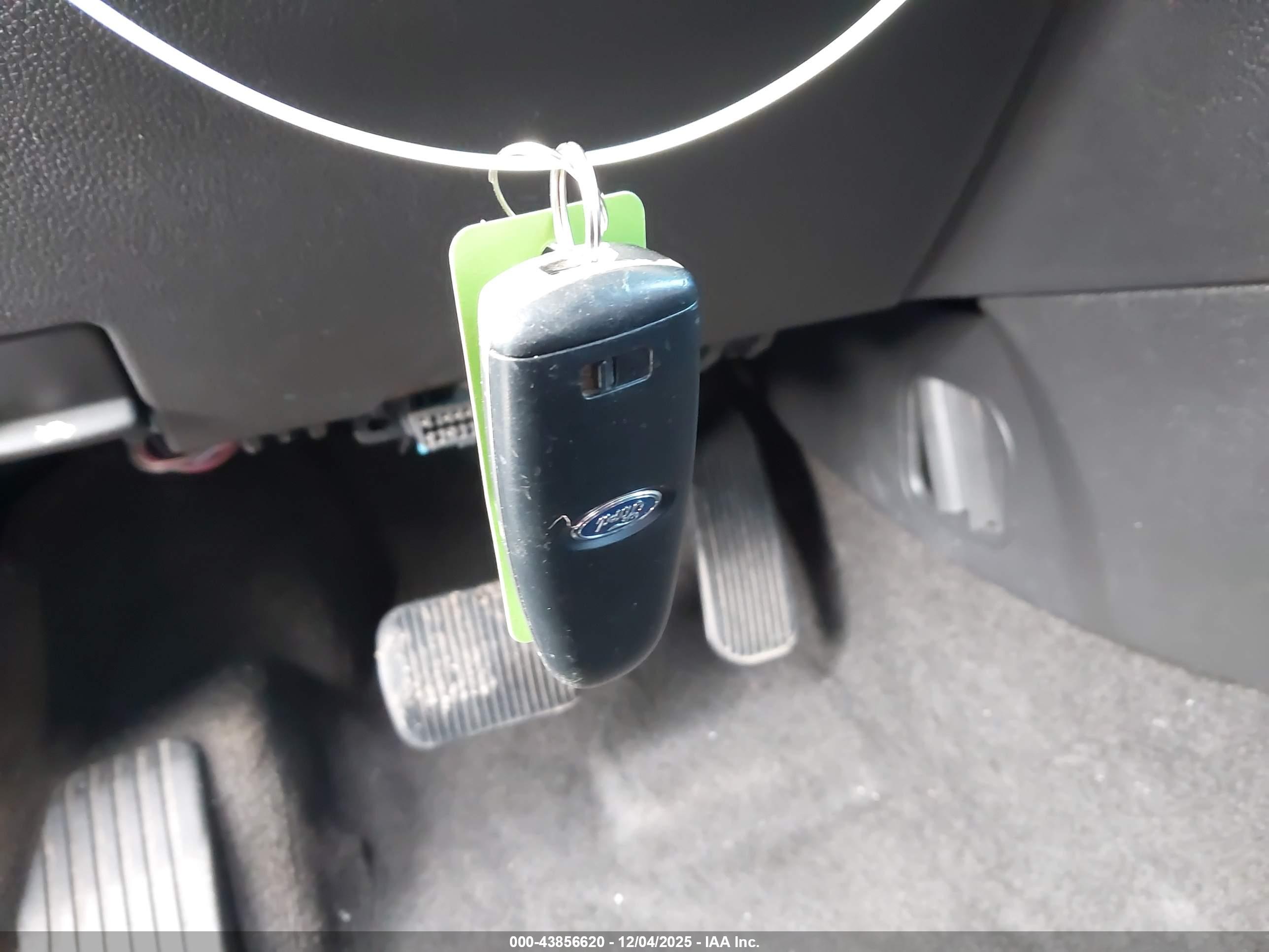 FORD EXPLORER image 11