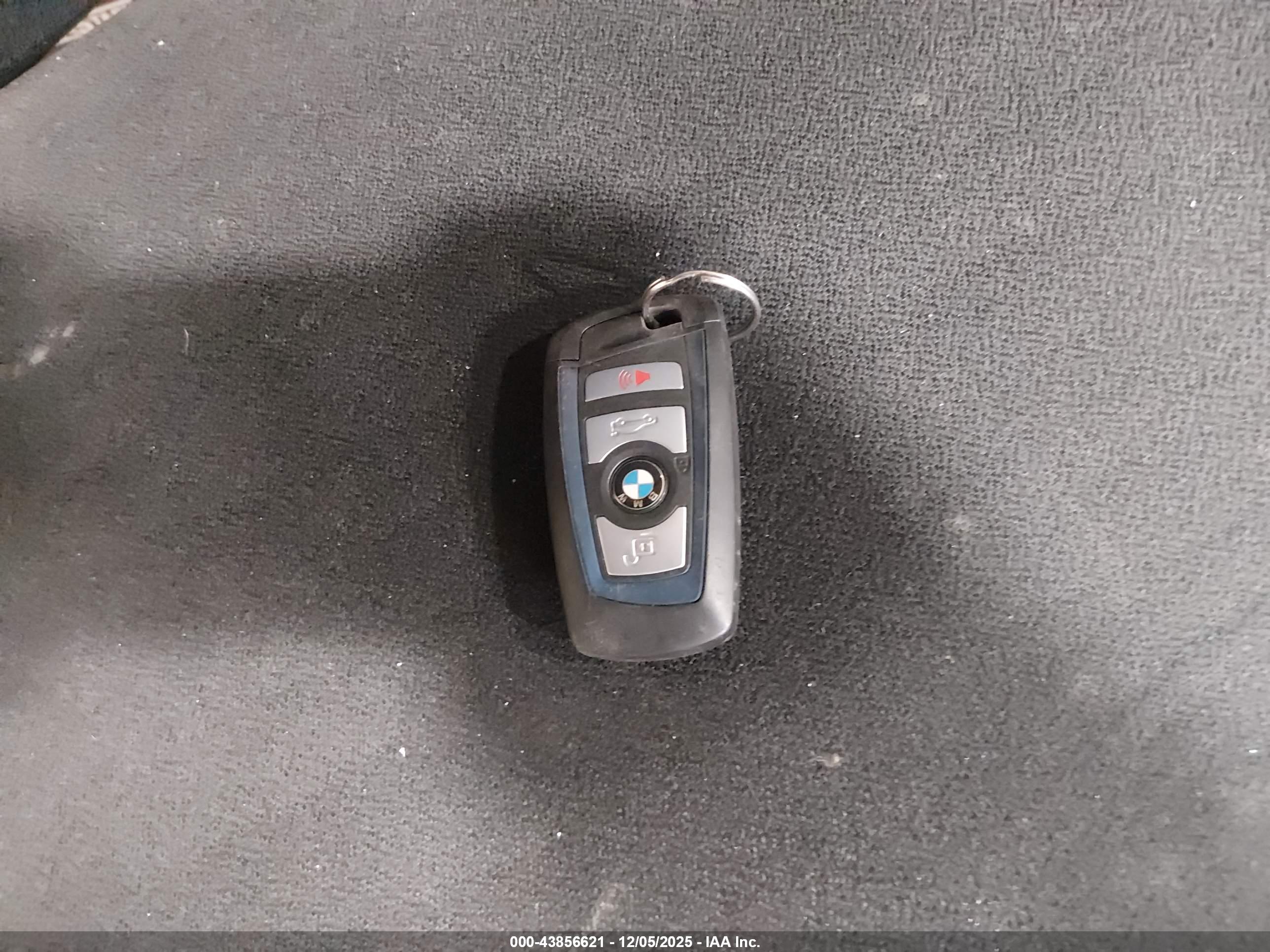 BMW 335I image 11