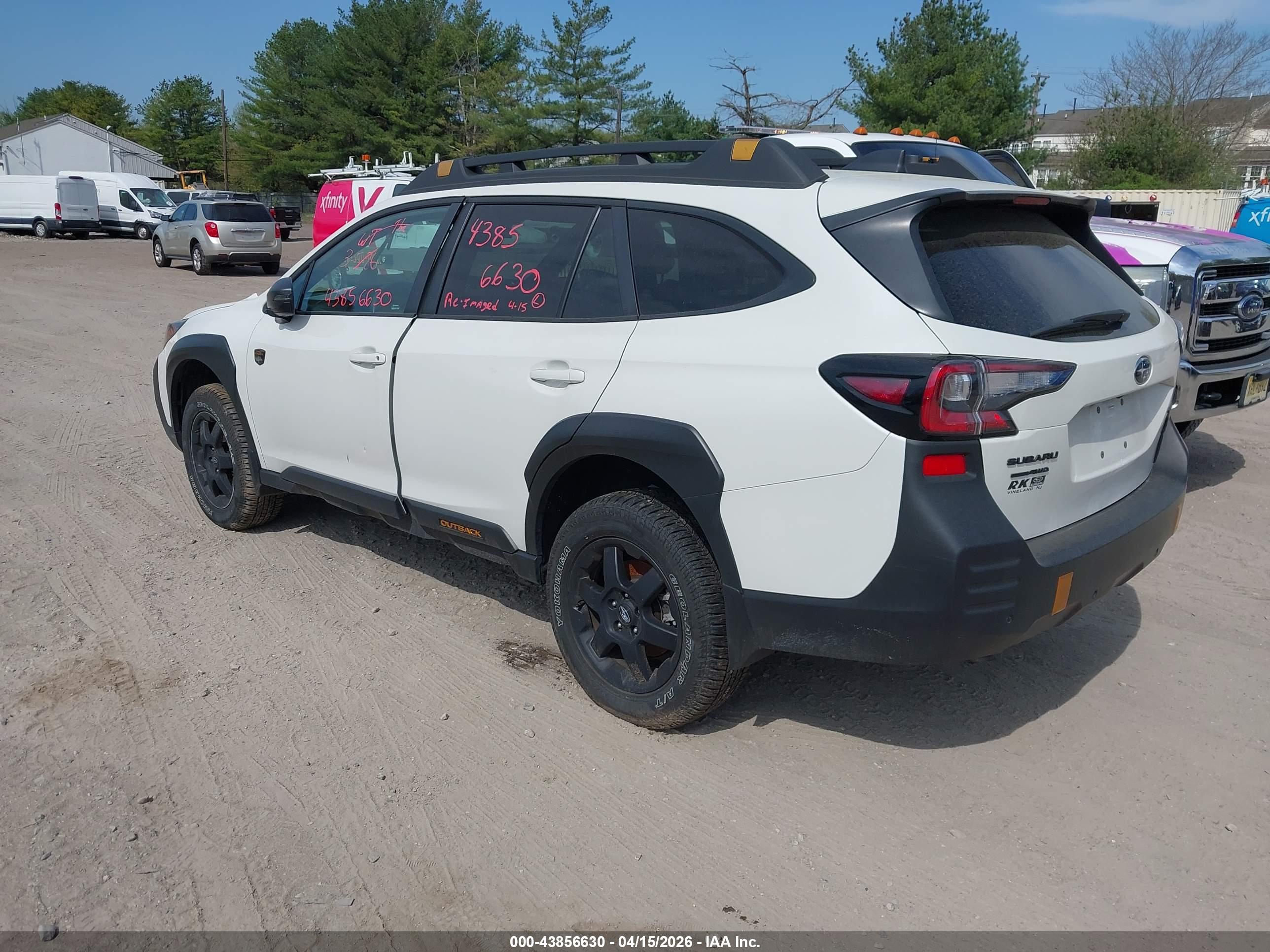 SUBARU OUTBACK image 3