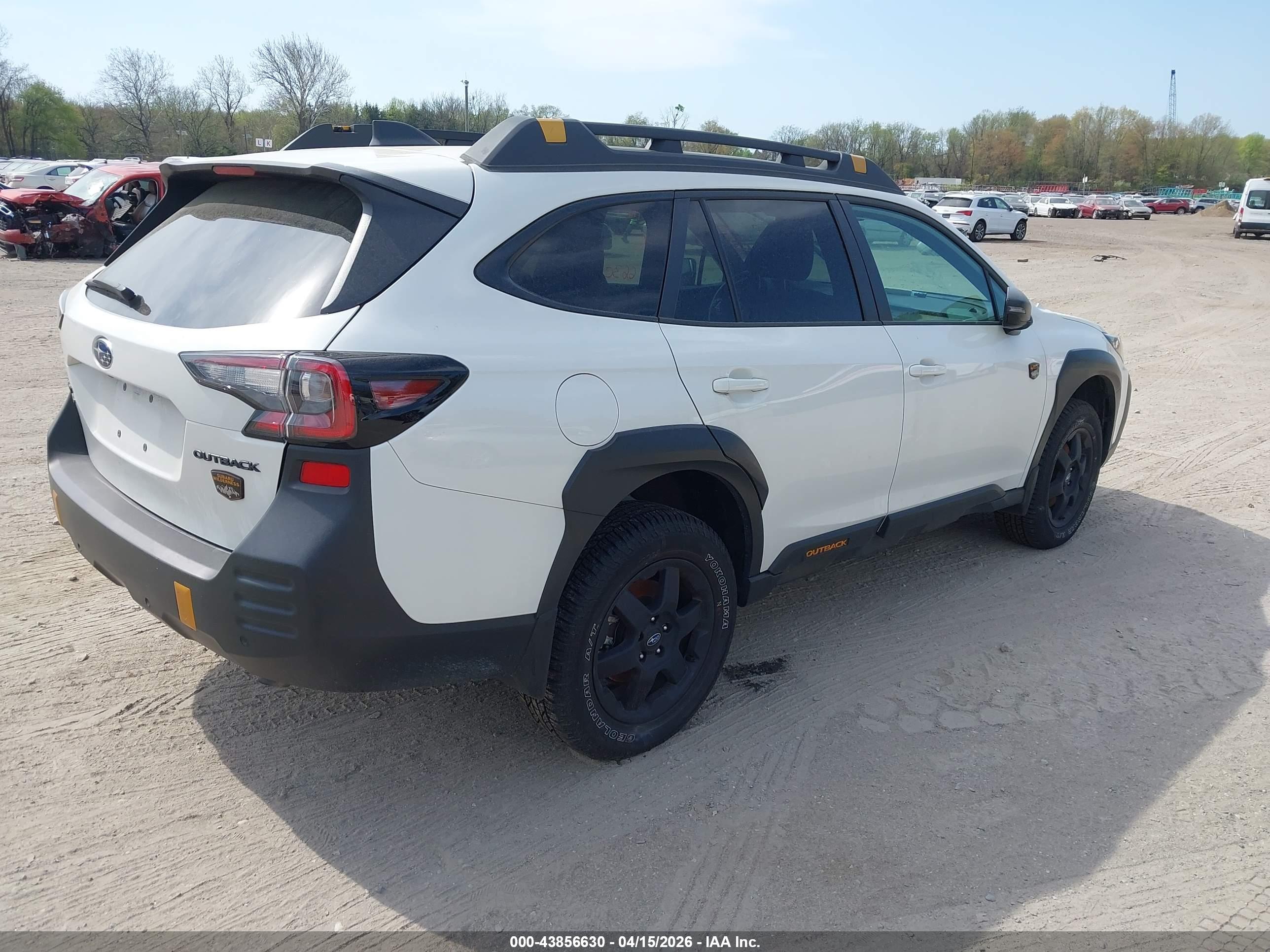 SUBARU OUTBACK image 4