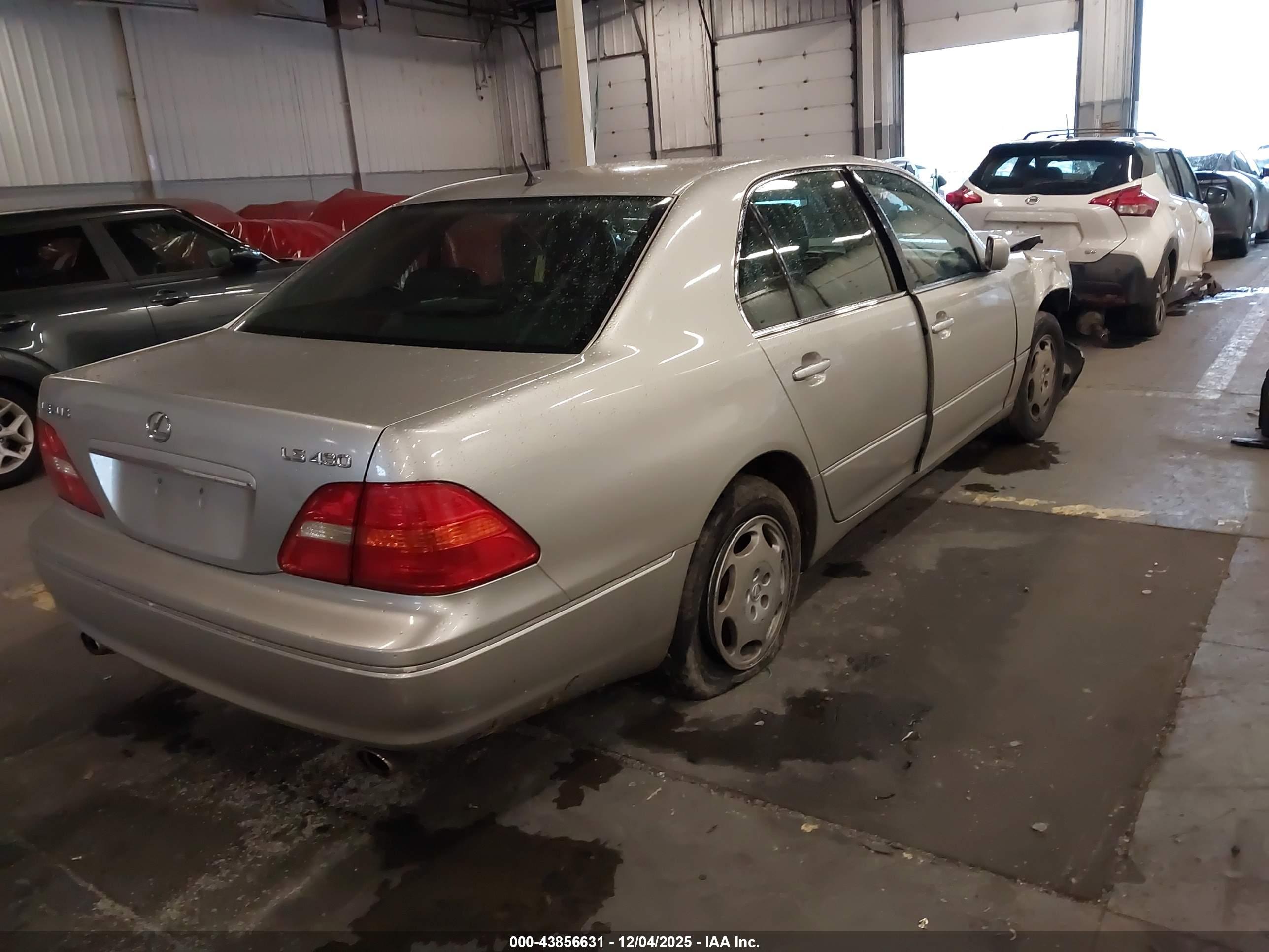 LEXUS LS image 4