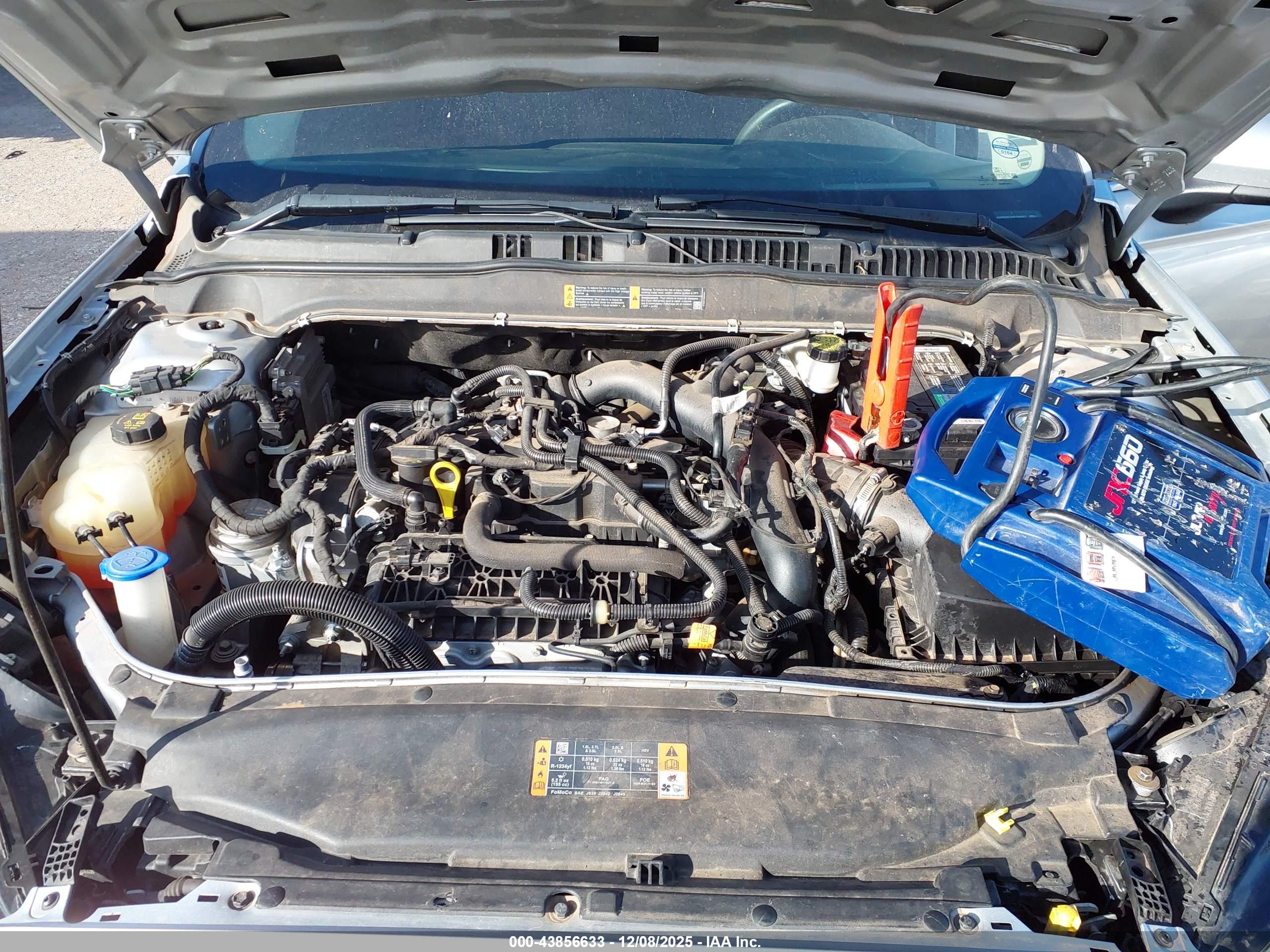 FORD FUSION image 10