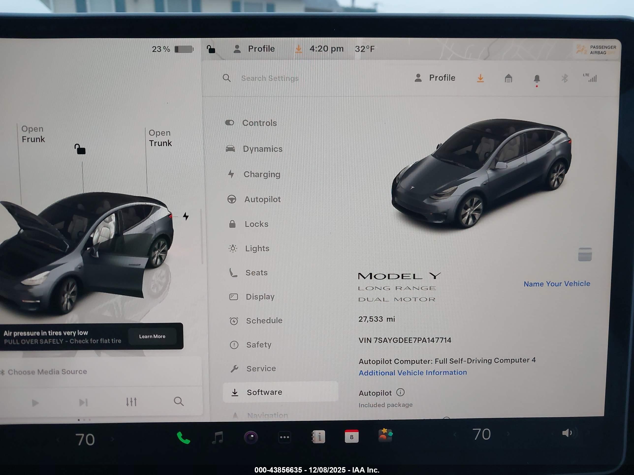 TESLA MODEL image 7