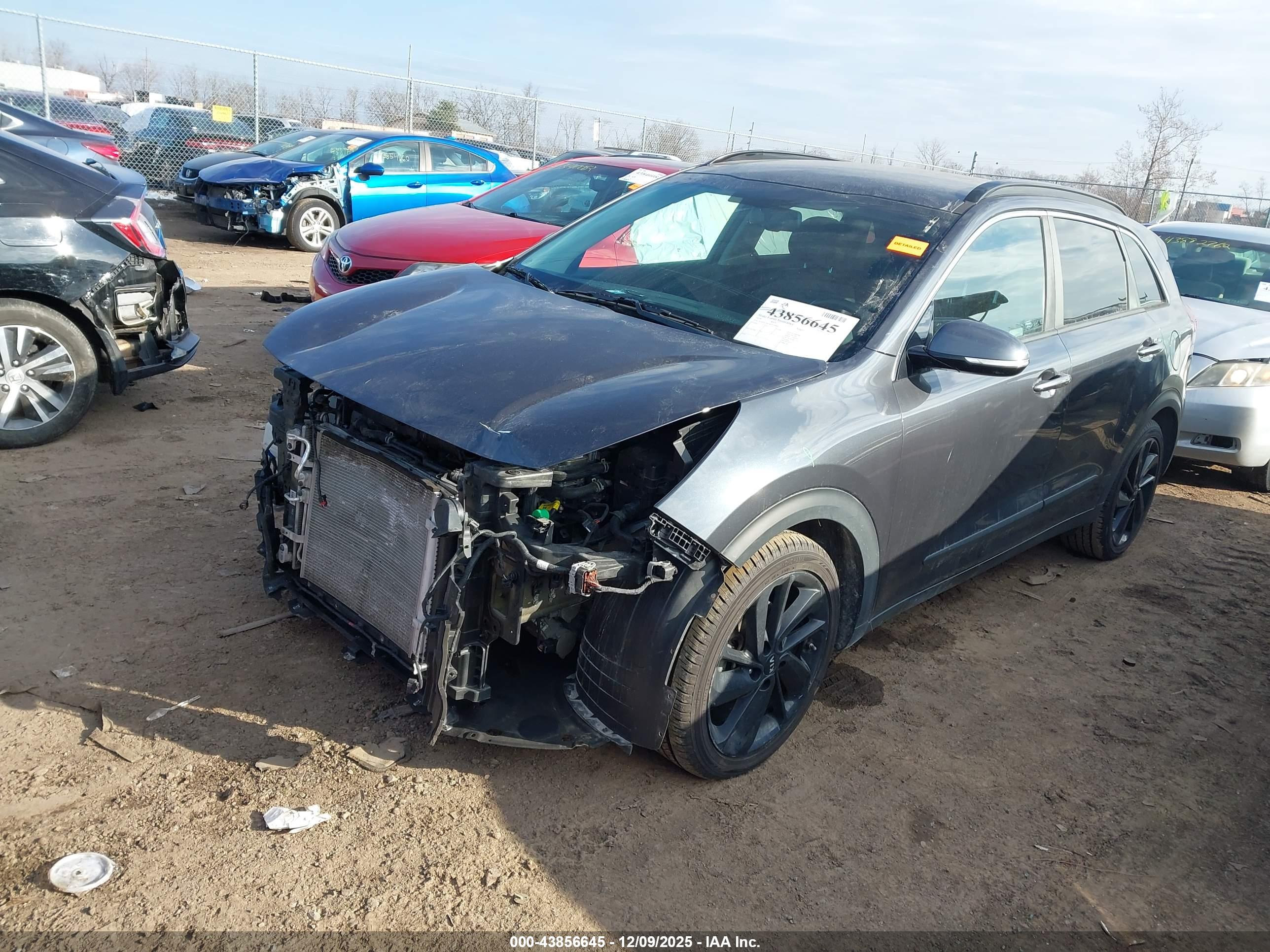 KIA NIRO image 2