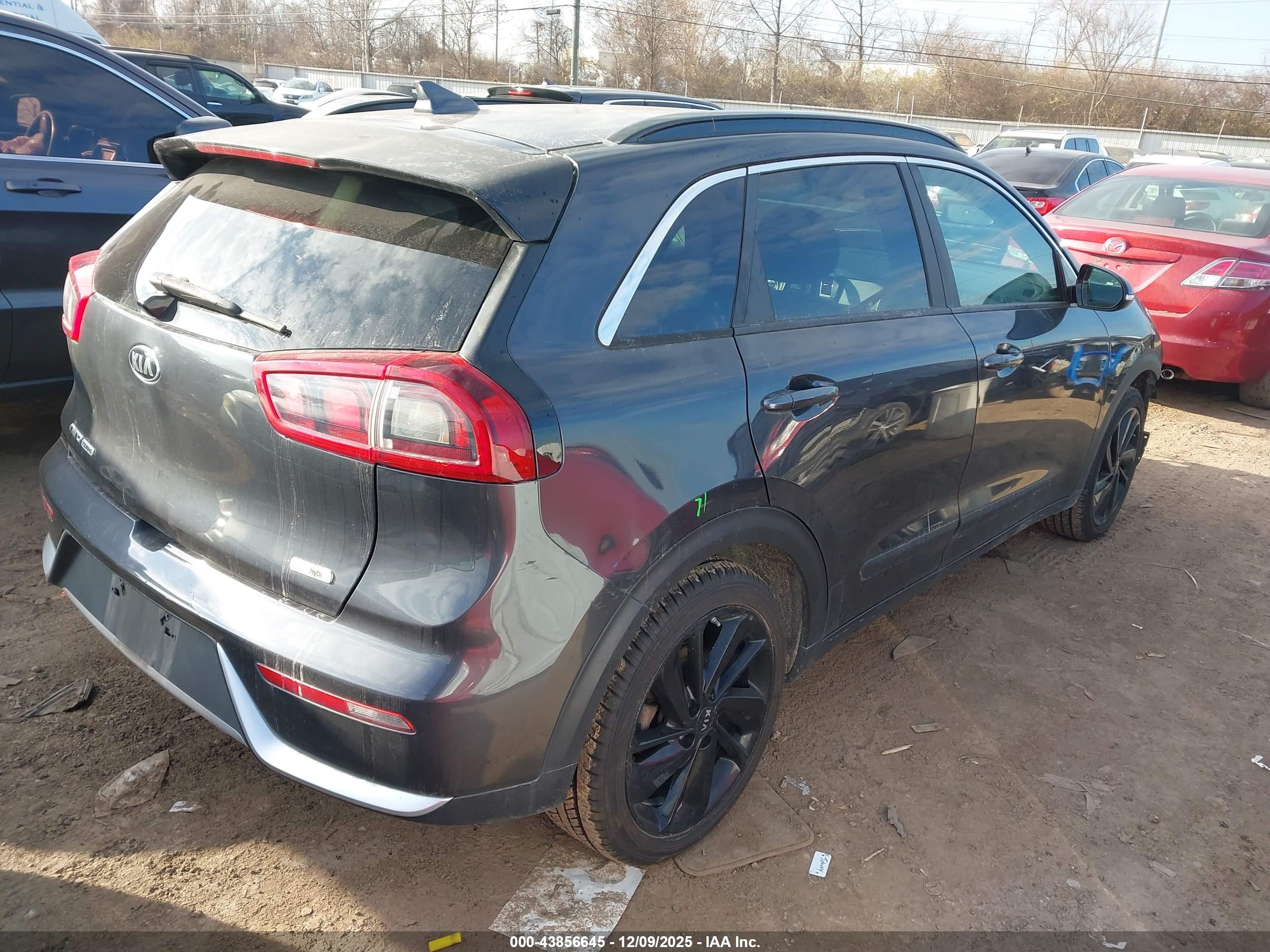 KIA NIRO image 4