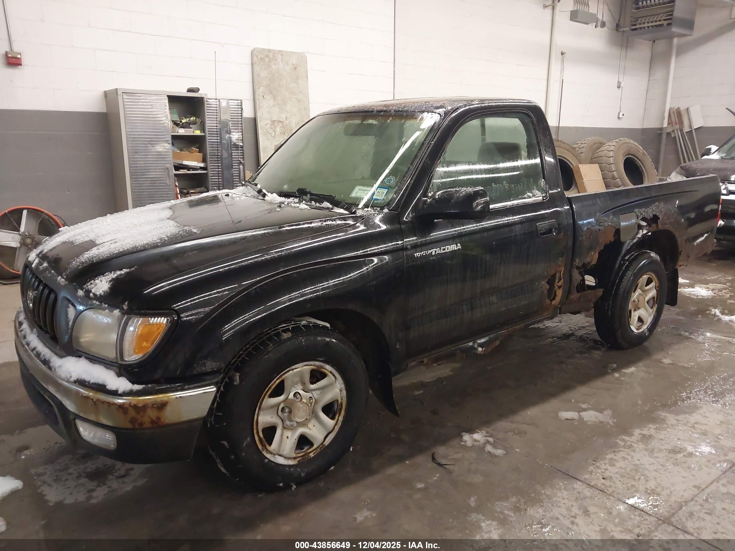 TOYOTA TACOMA image 2