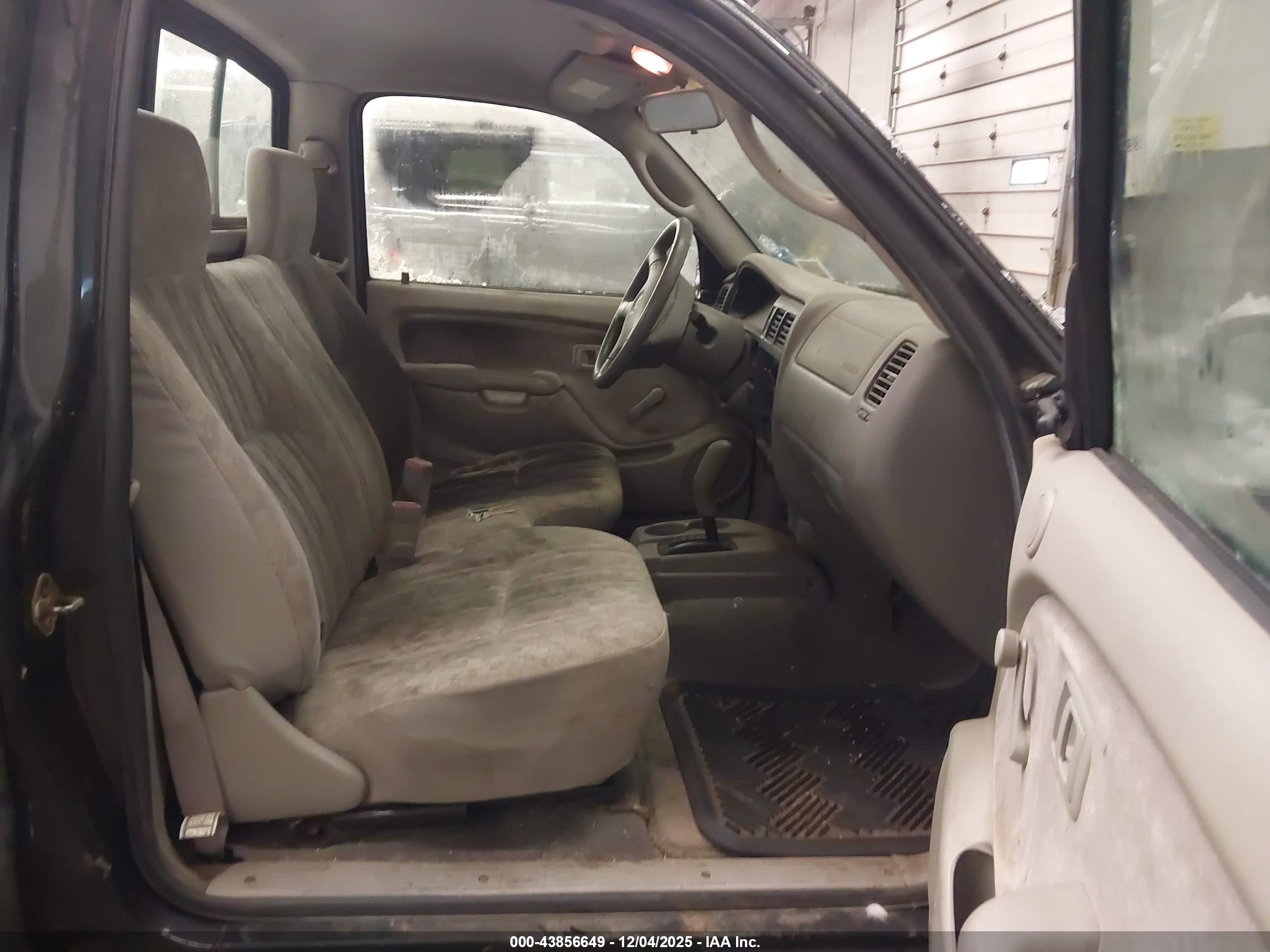 TOYOTA TACOMA image 5