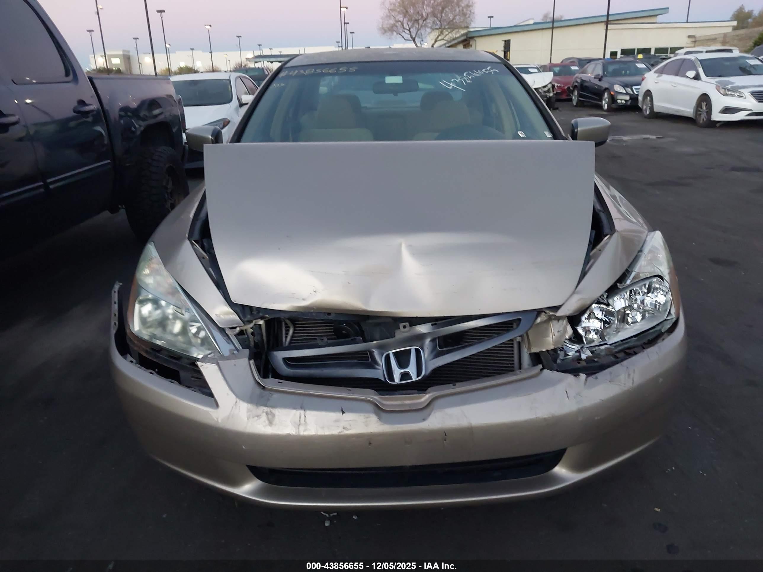 HONDA ACCORD image 6