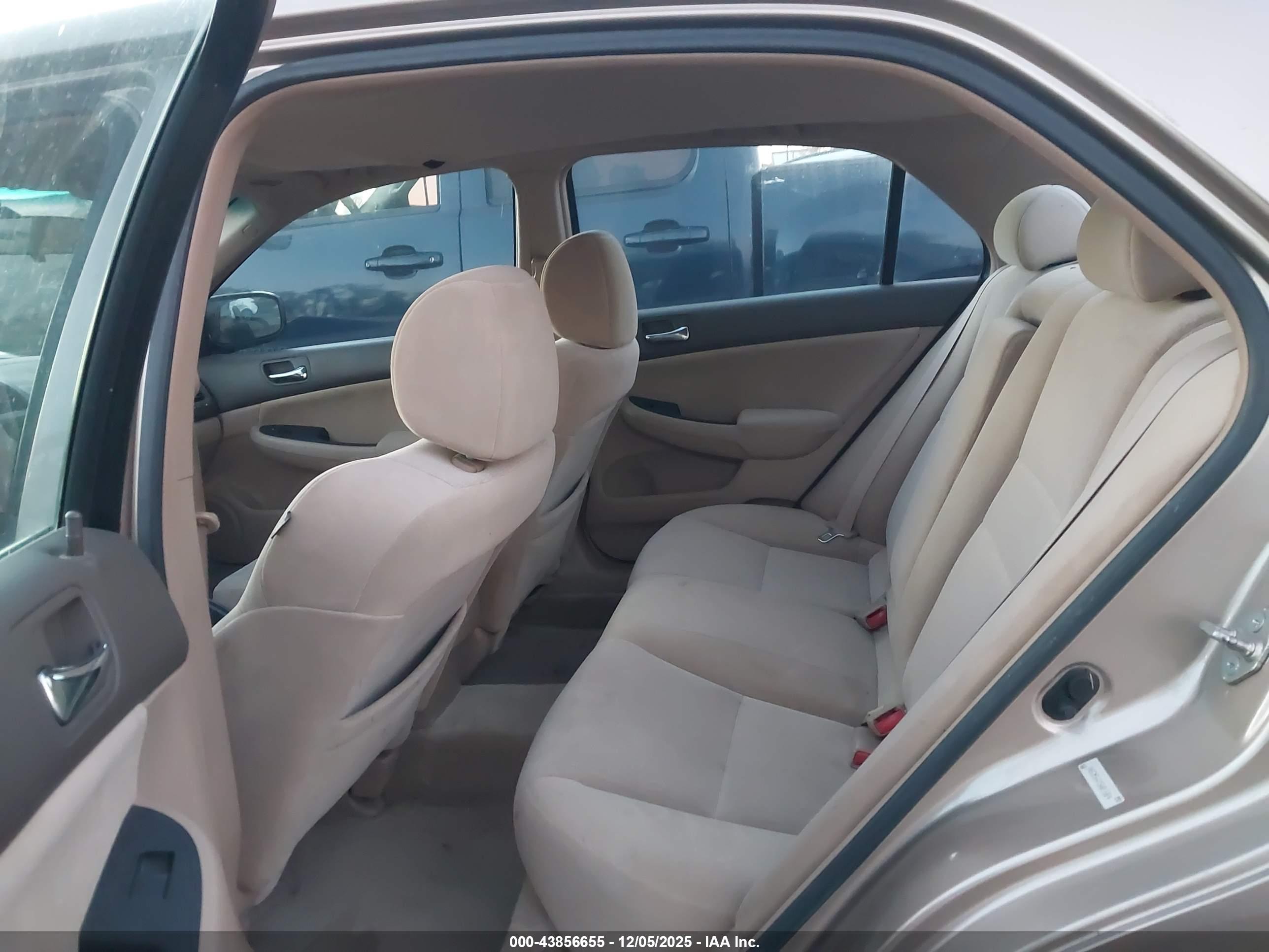 HONDA ACCORD image 8
