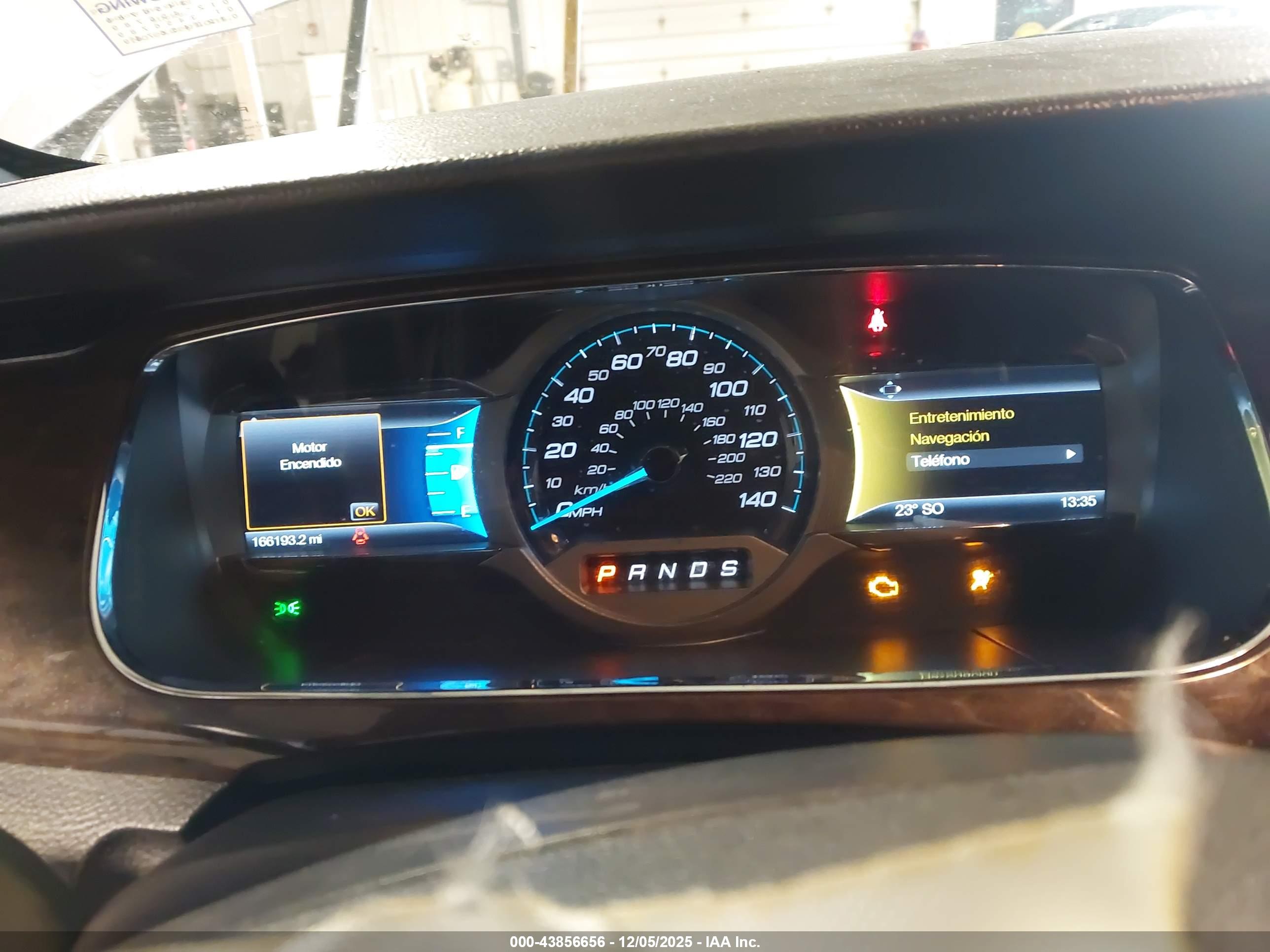FORD TAURUS image 7