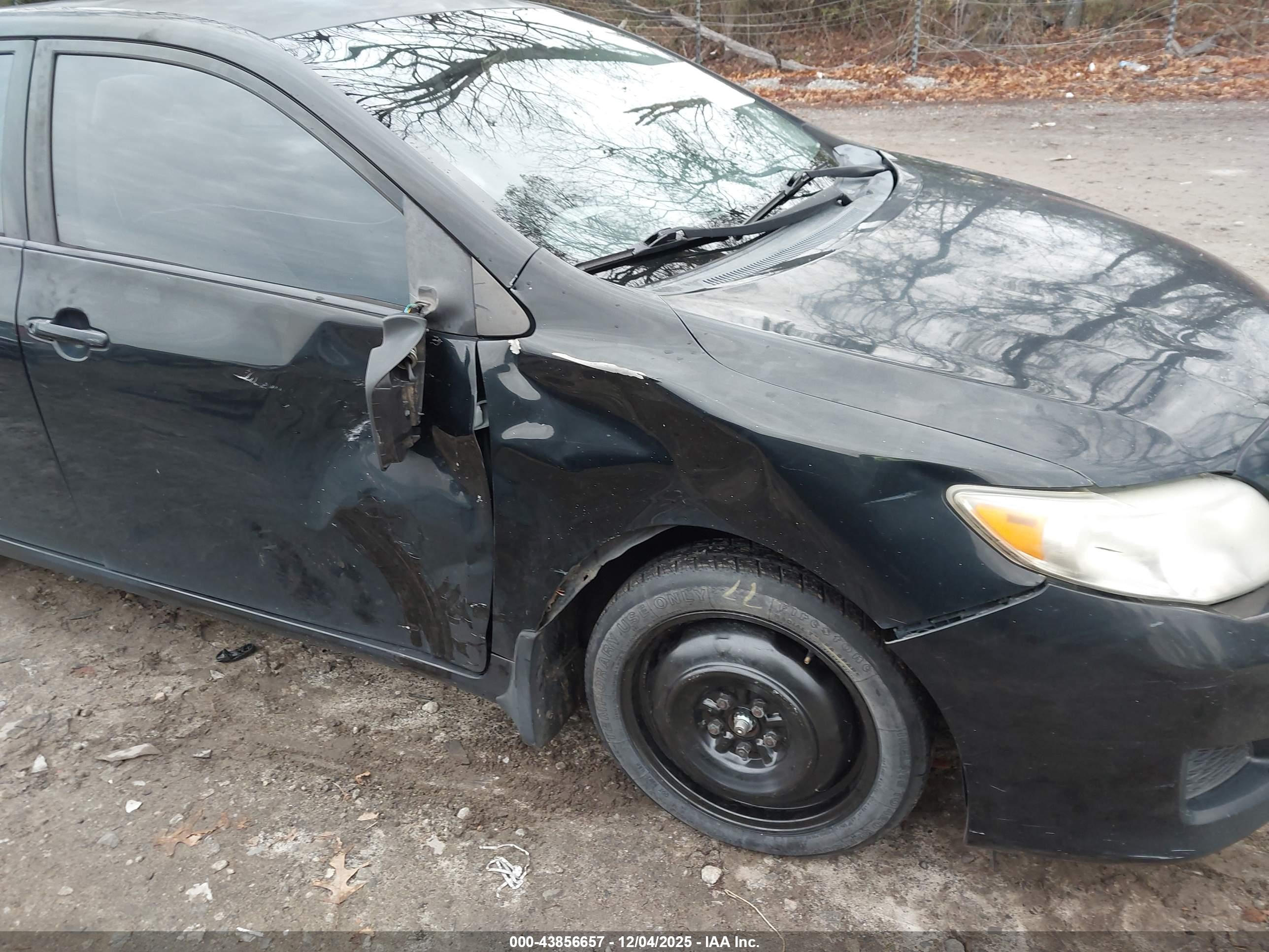 TOYOTA COROLLA image 6