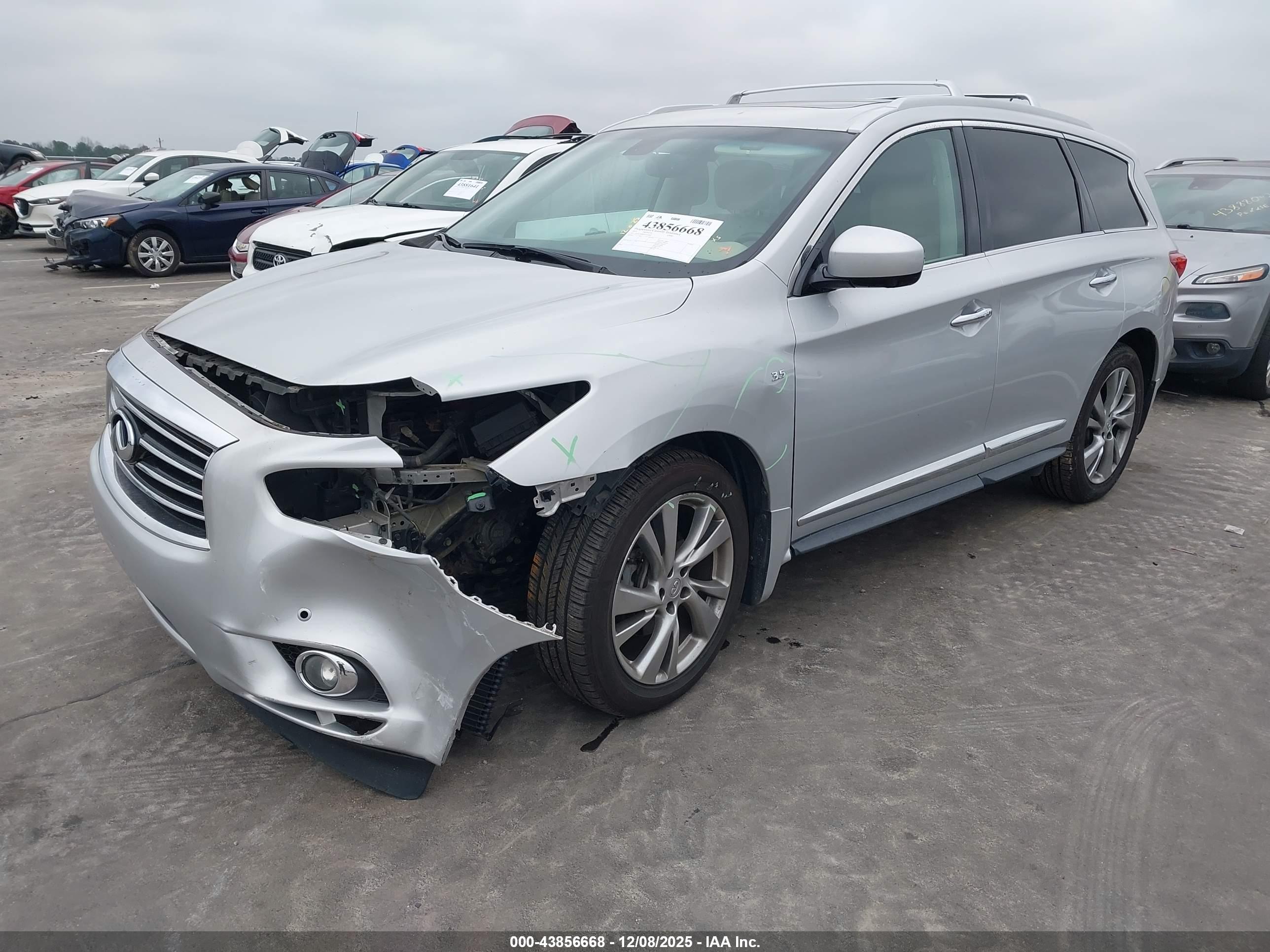 INFINITI QX60 image 2
