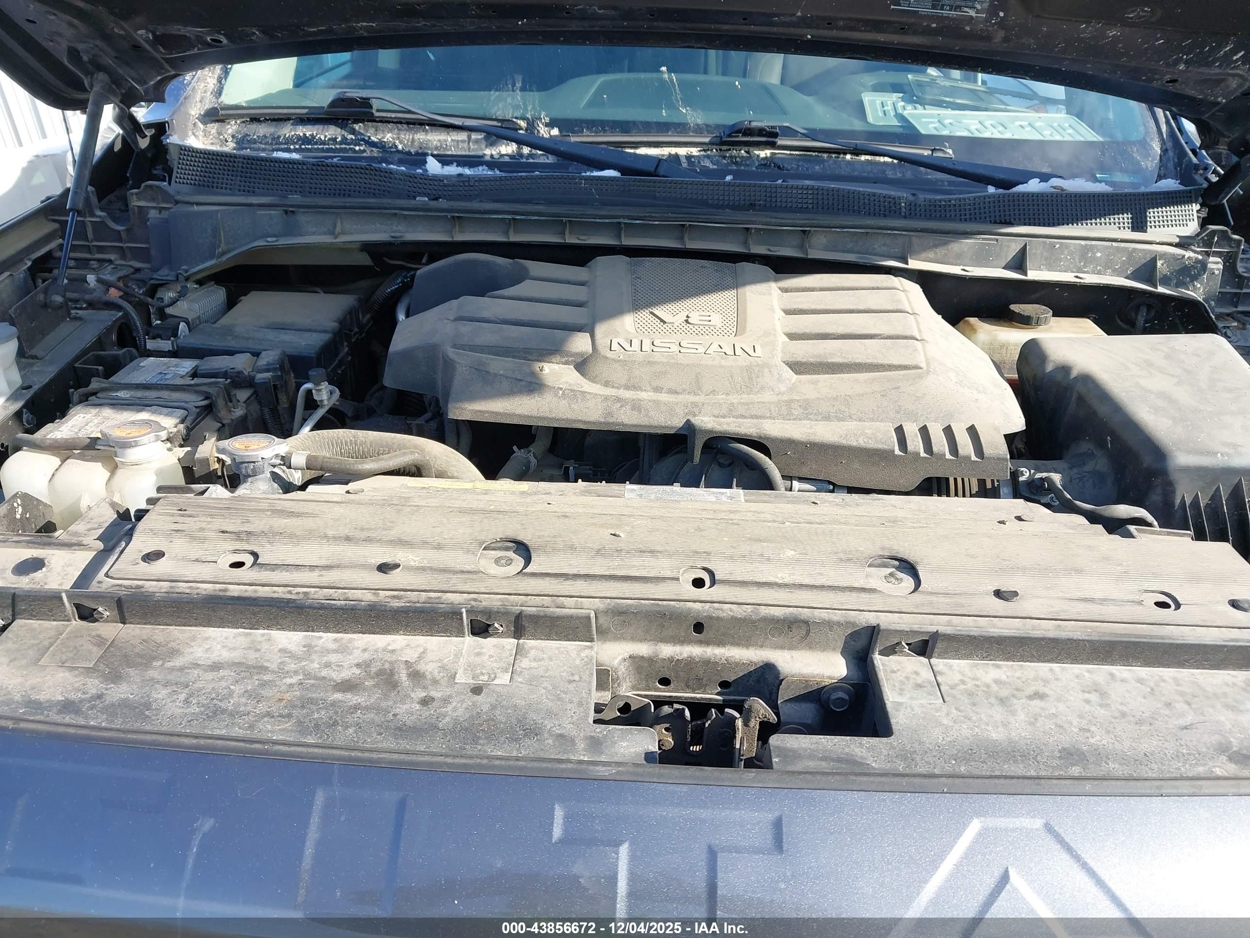 NISSAN TITAN image 10