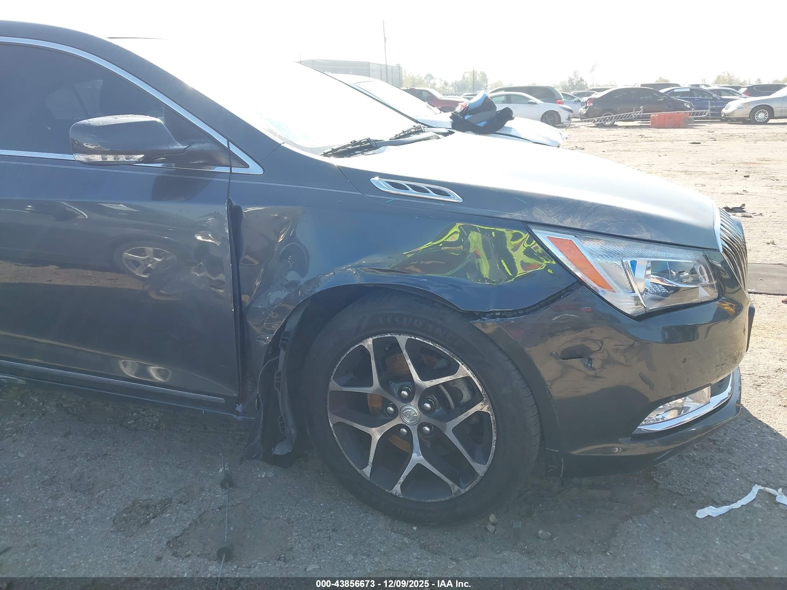 BUICK LACROSSE image 6