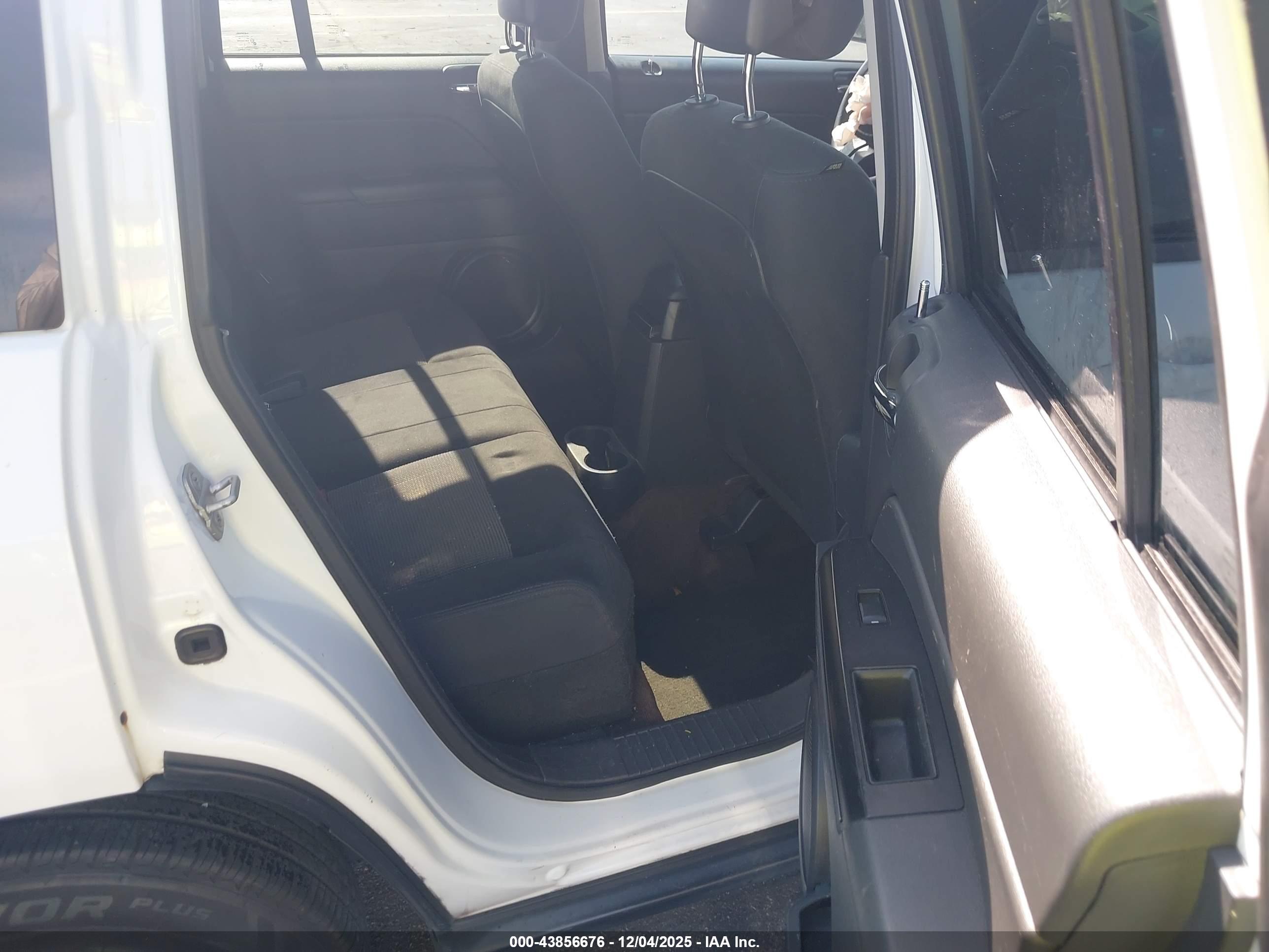 JEEP COMPASS image 8