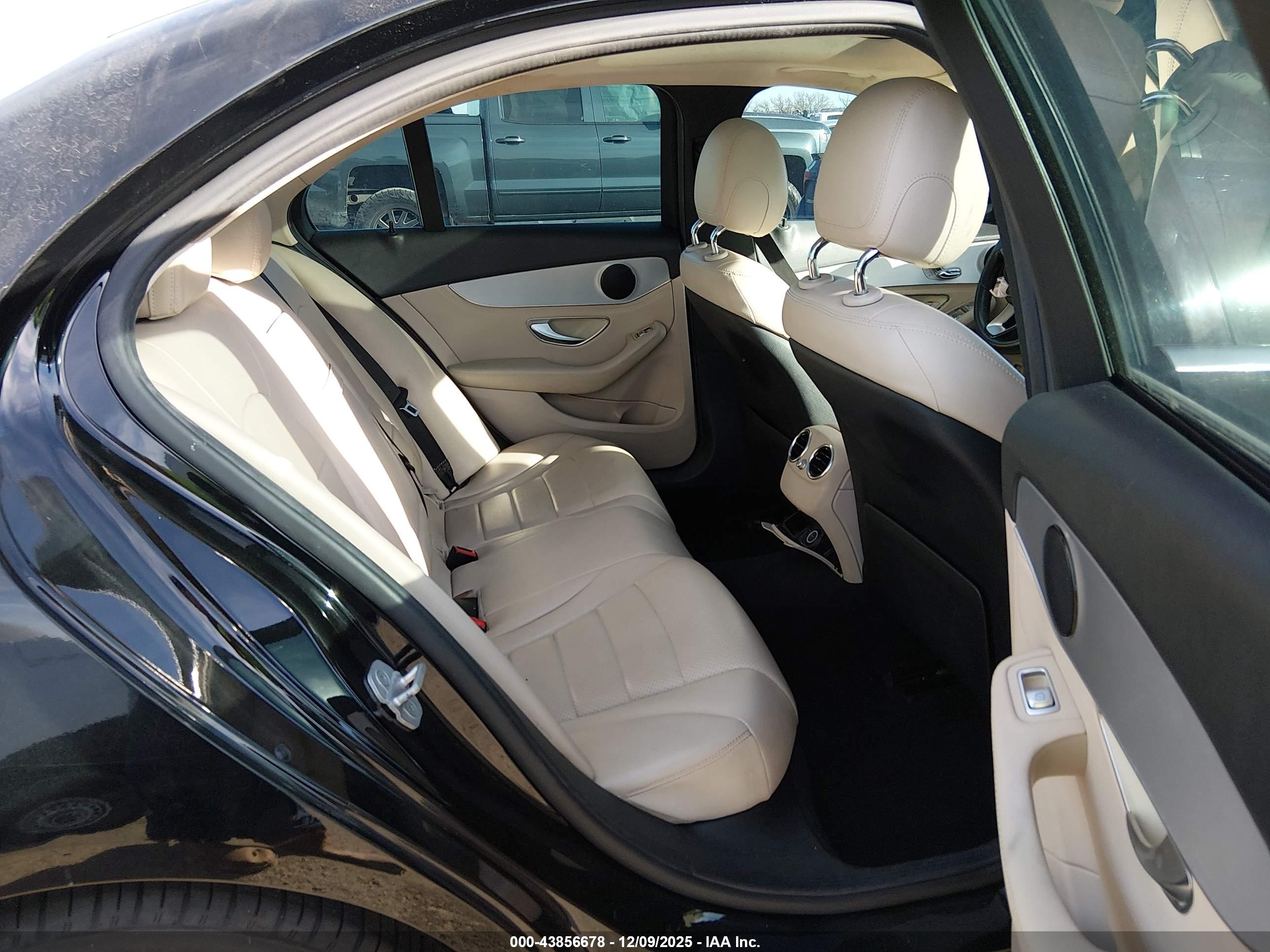MERCEDES-BENZ C image 8