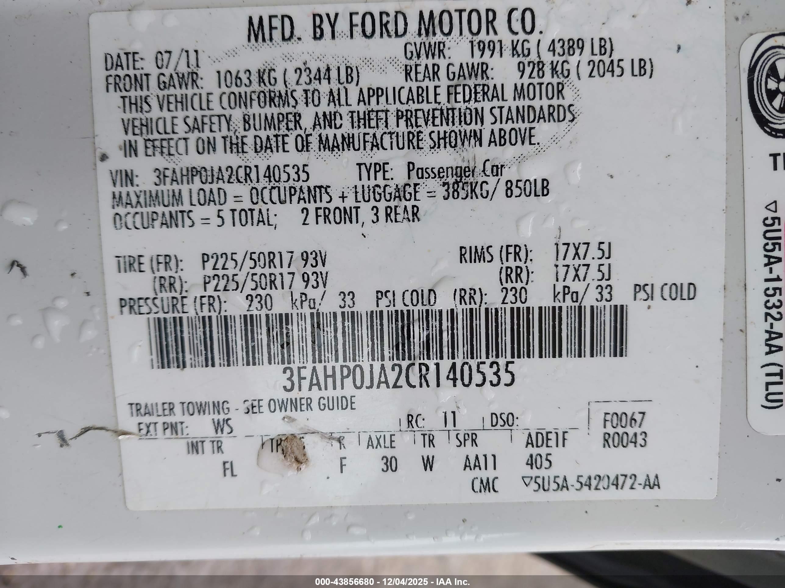 FORD FUSION image 9
