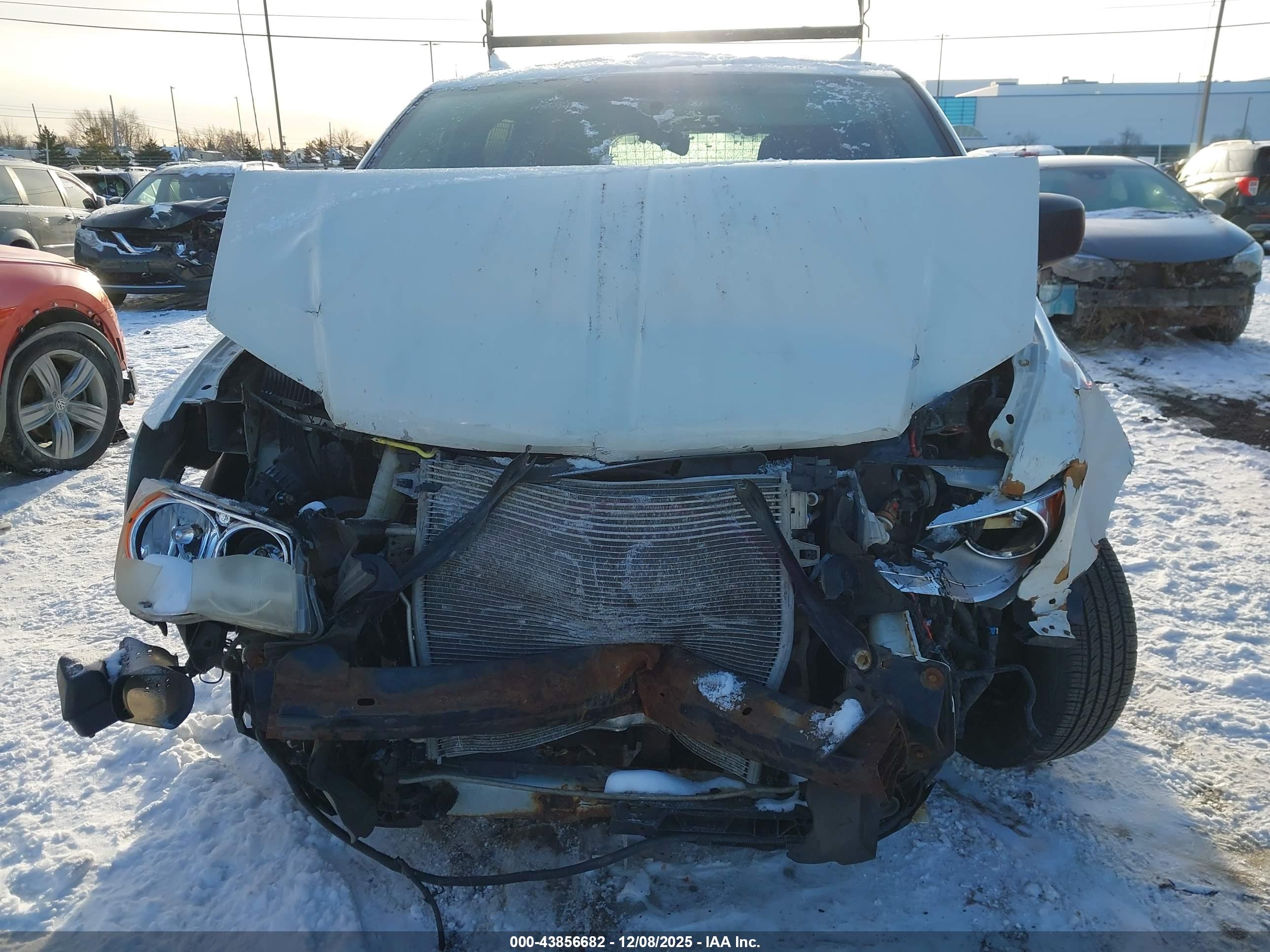 DODGE GRAND image 6