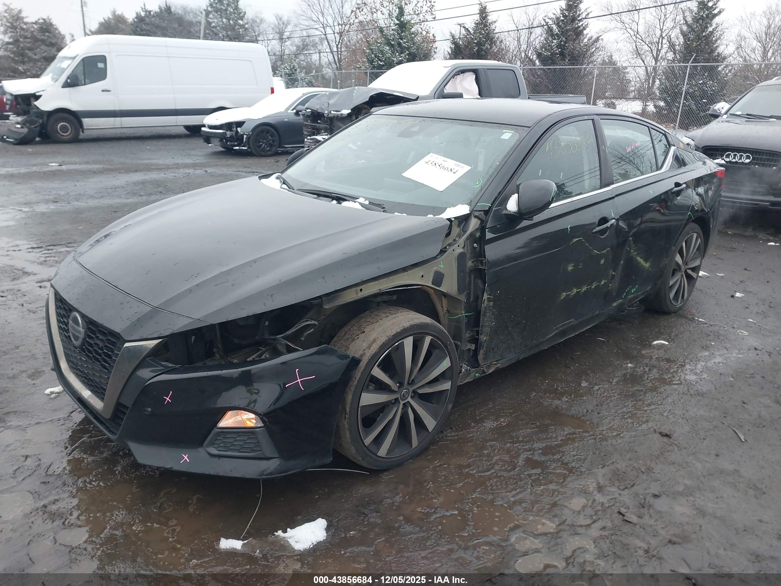 NISSAN ALTIMA image 2