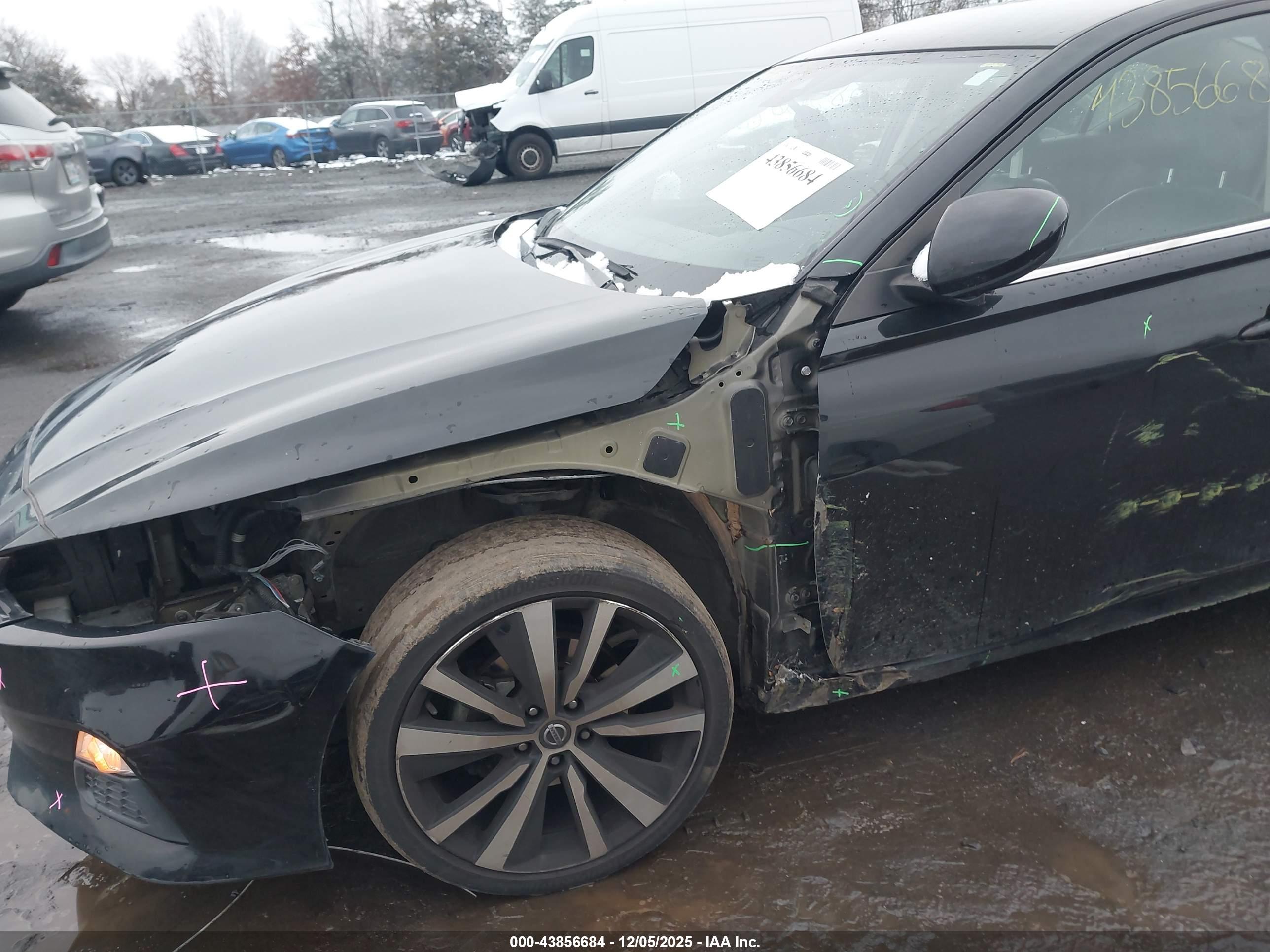 NISSAN ALTIMA image 6