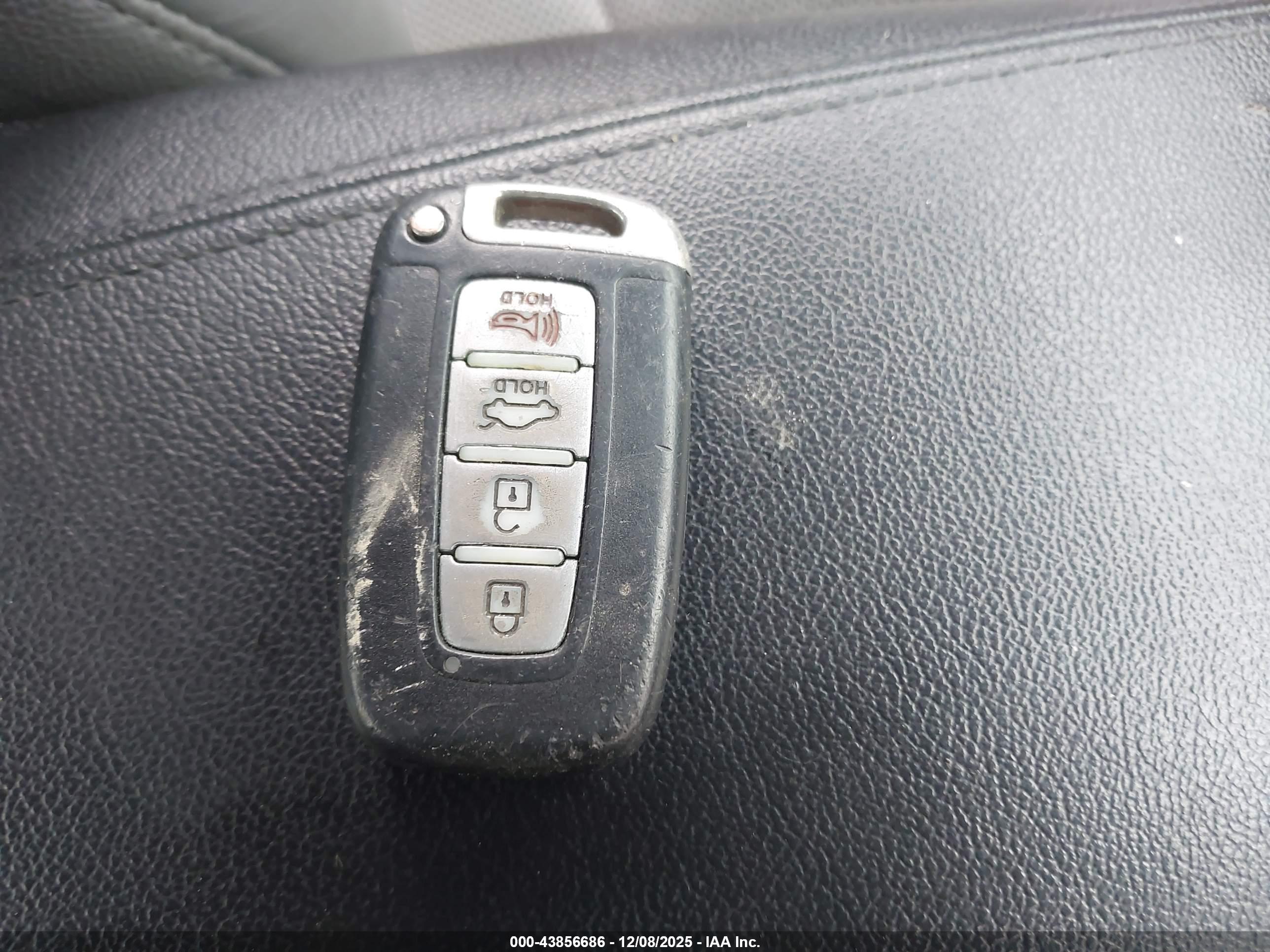 HYUNDAI SONATA image 11