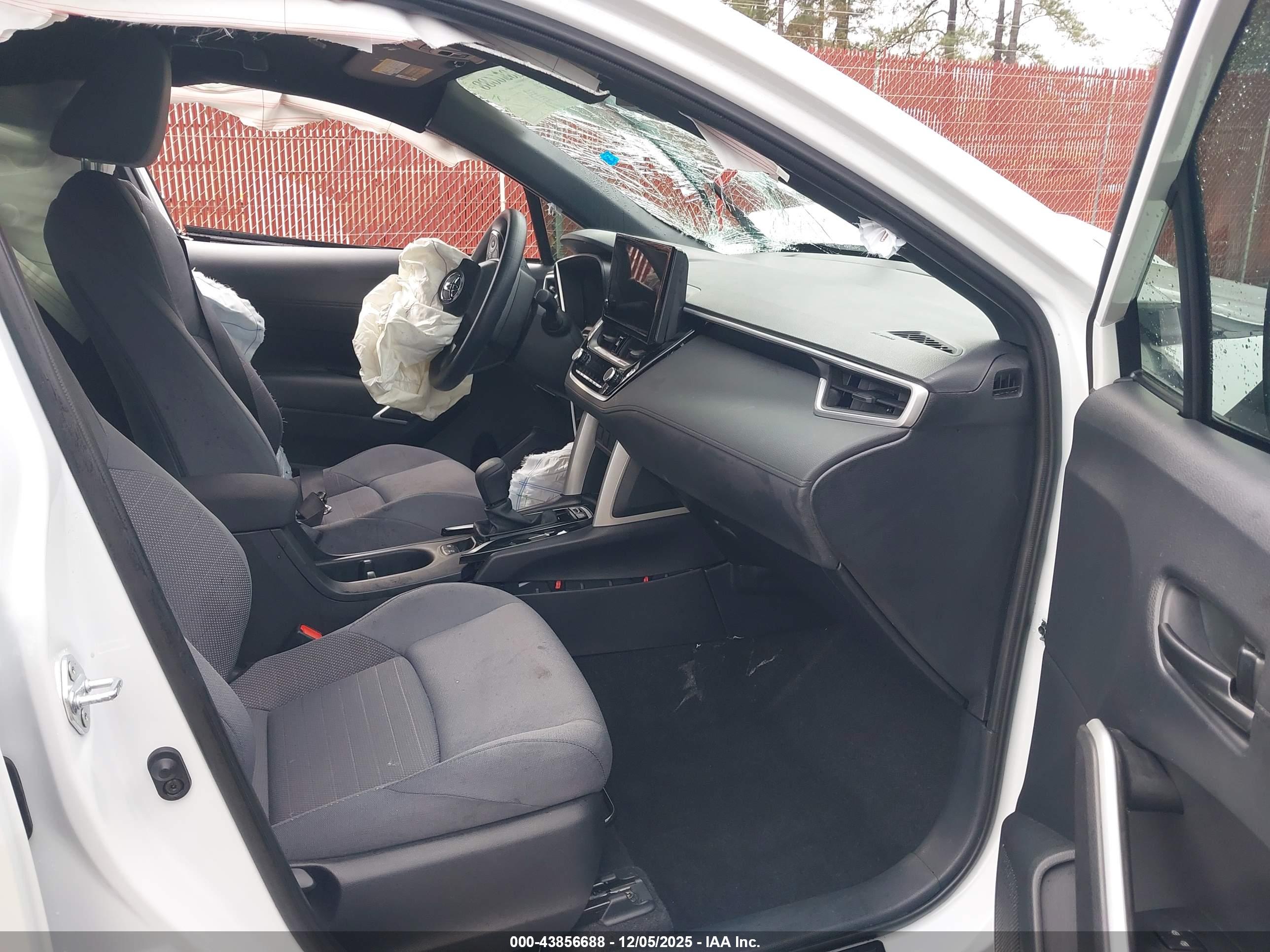 TOYOTA COROLLA image 5