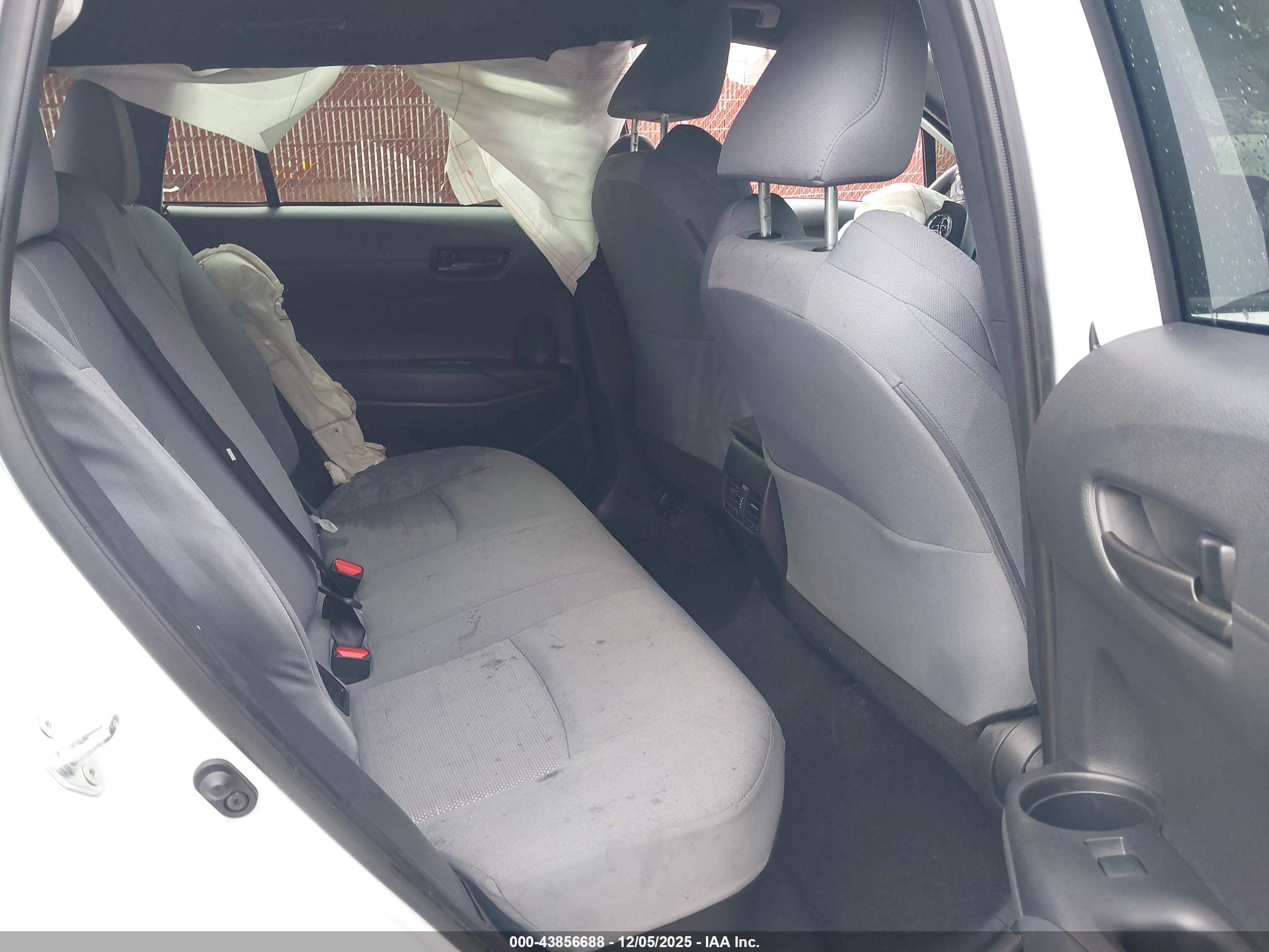 TOYOTA COROLLA image 8