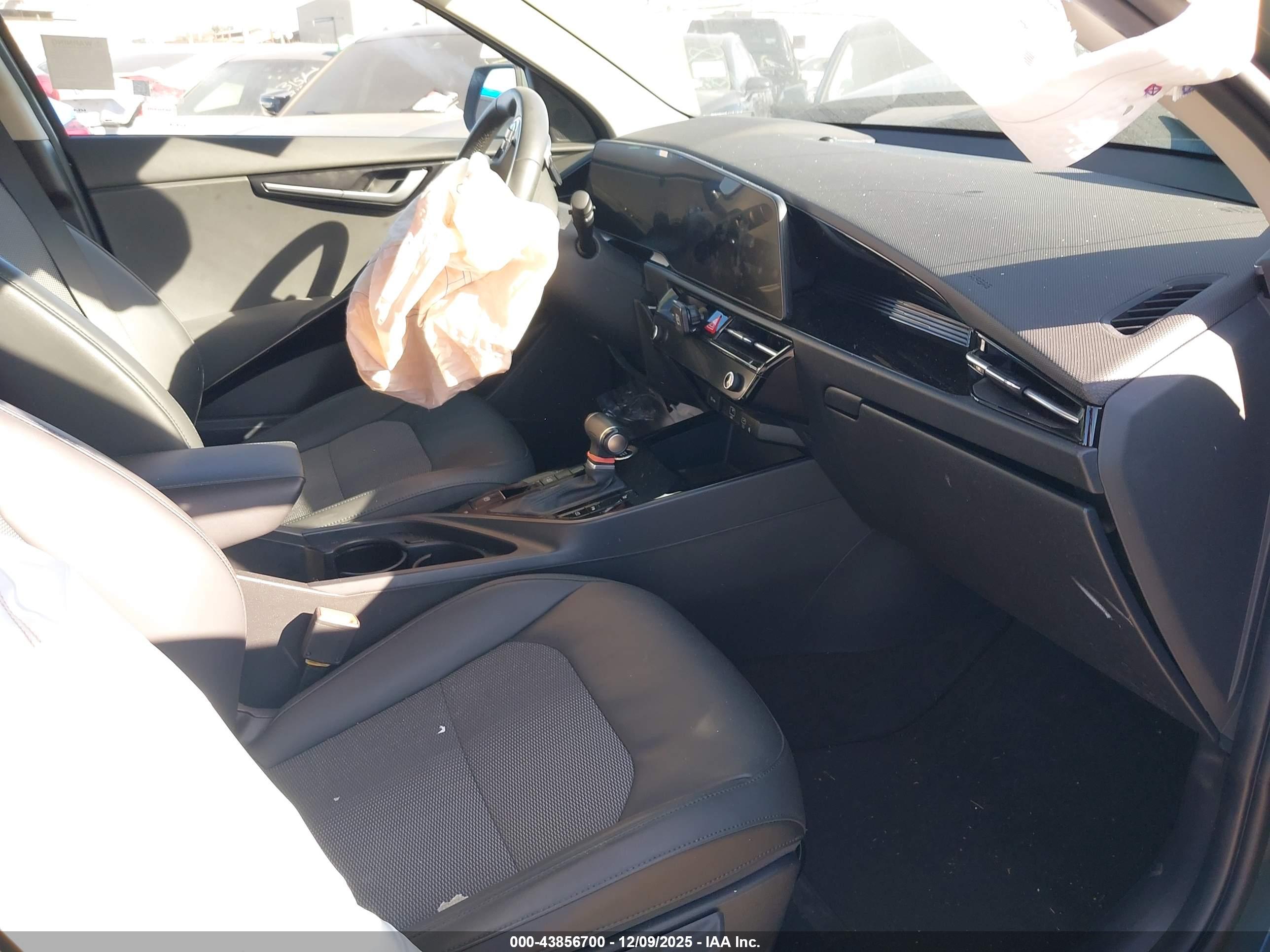 KIA NIRO image 5