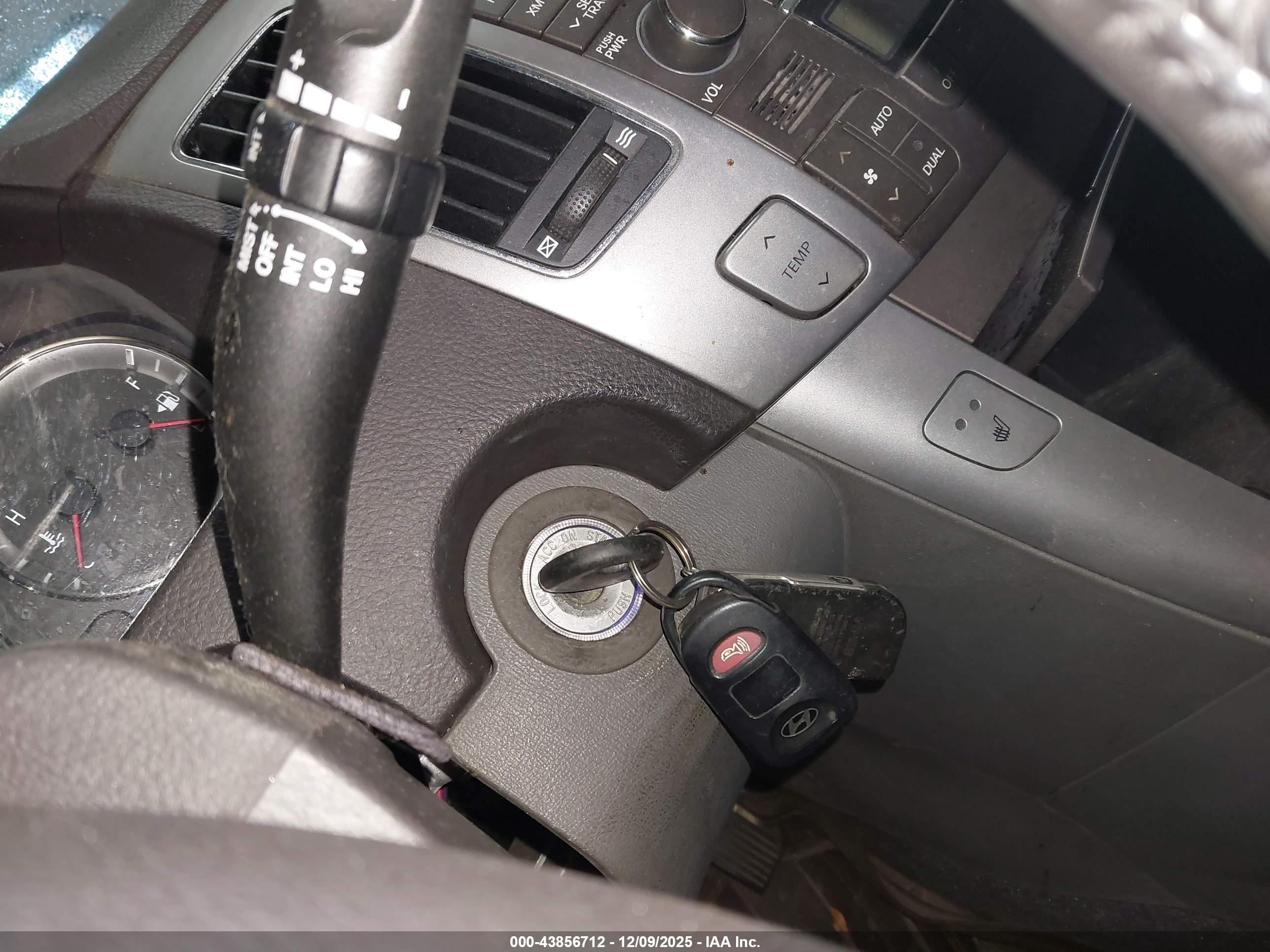 HYUNDAI SONATA image 11