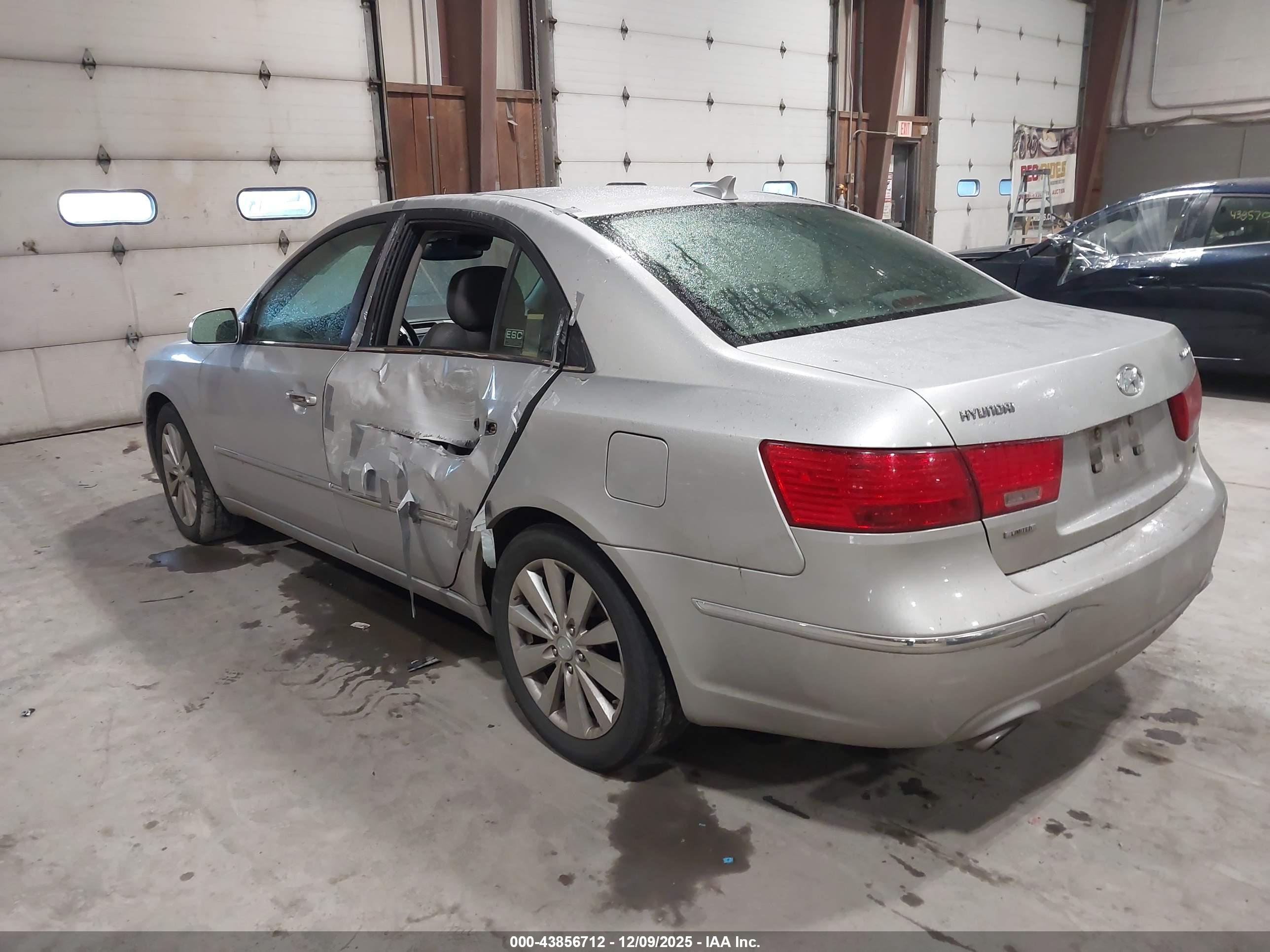 HYUNDAI SONATA image 3